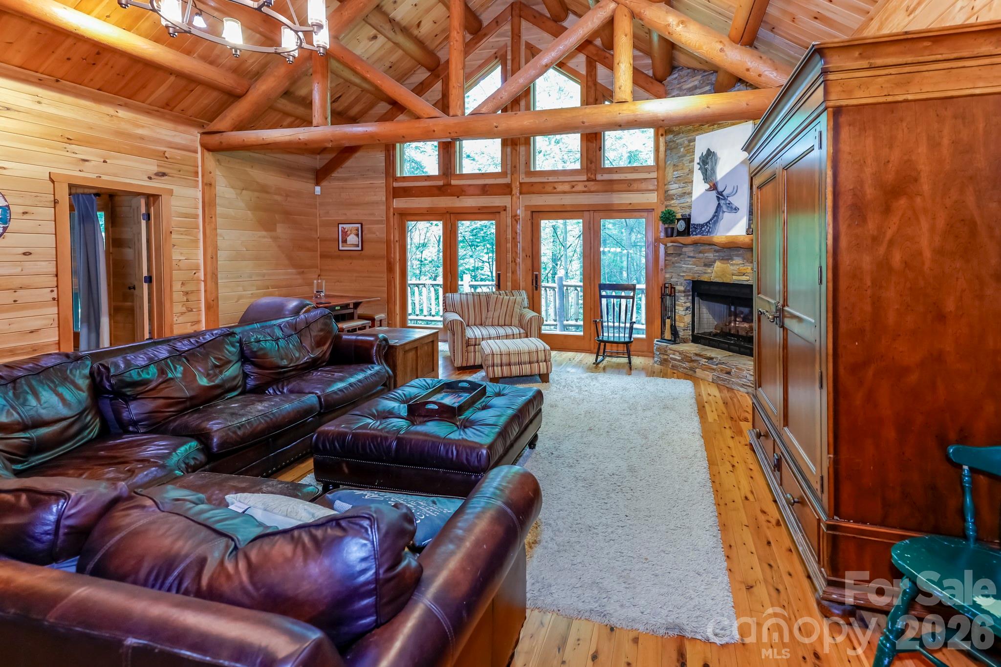 184 Sunlight Path Property Photo 6