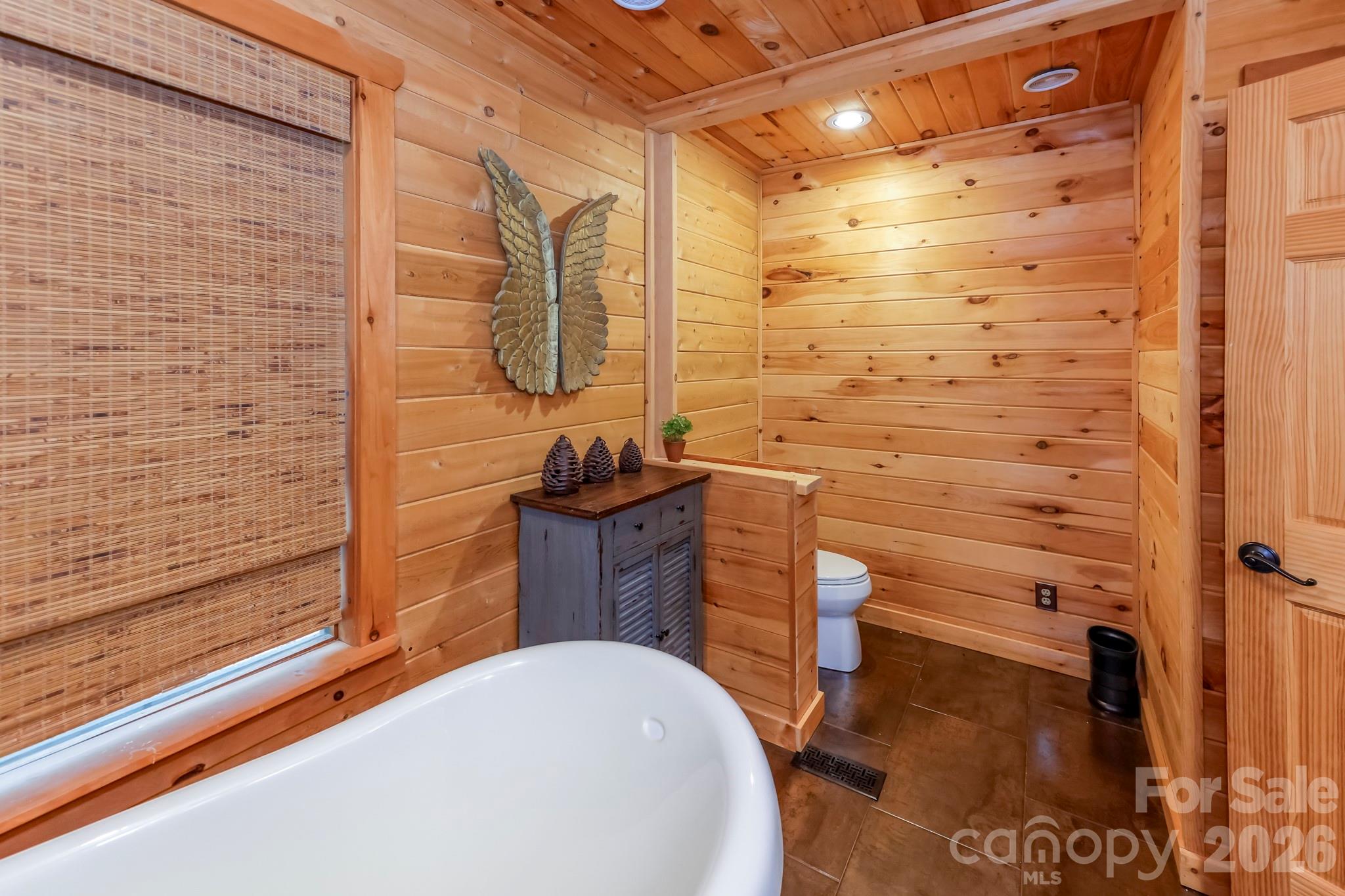 184 Sunlight Path Property Photo 16