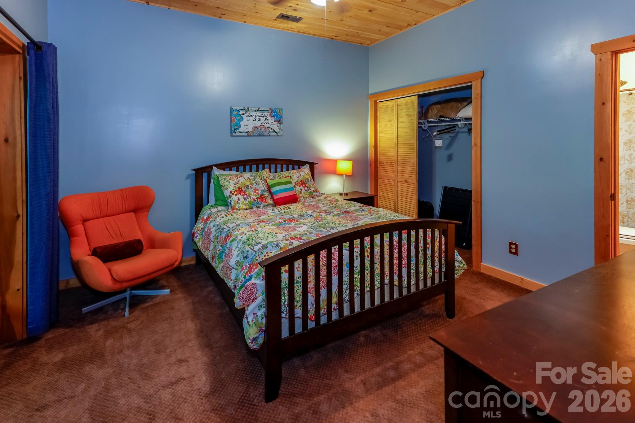 184 Sunlight Path Property Photo 24