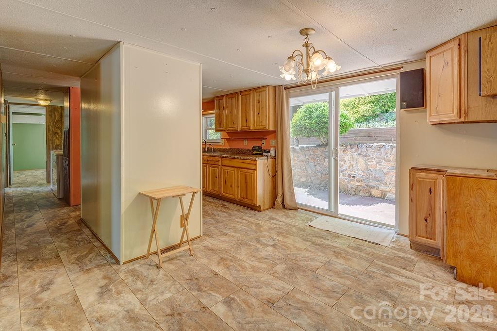 64 Haw Creek Circle Property Photo 6