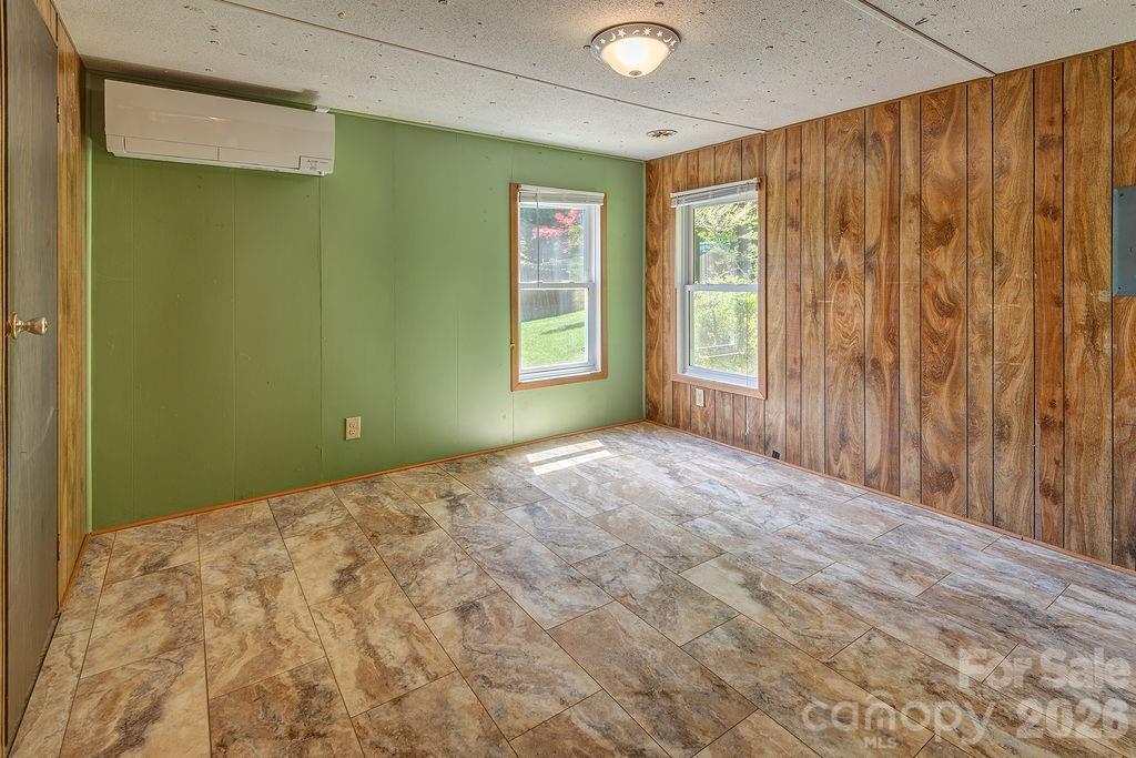 64 Haw Creek Circle Property Photo 10
