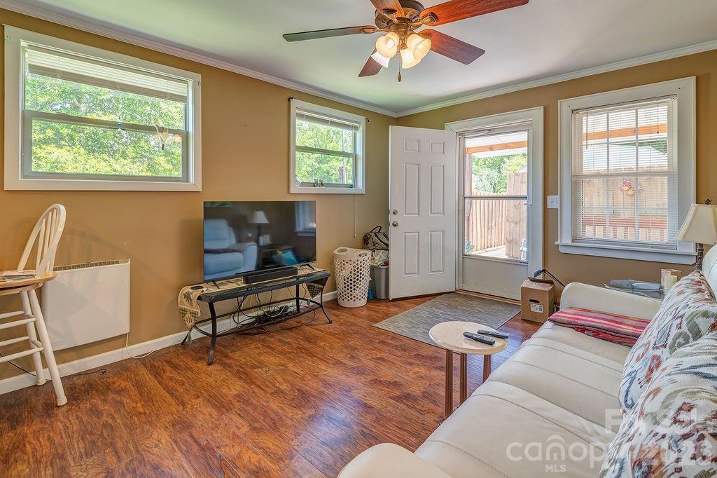64 Haw Creek Circle Property Photo 23