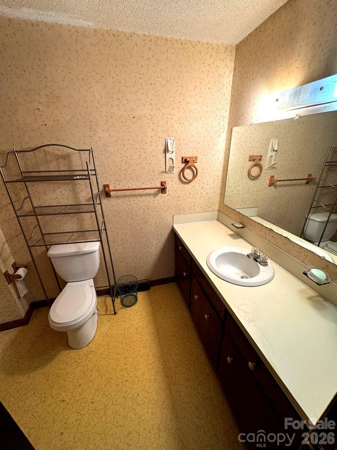 3968 Dover Street Property Photo 7
