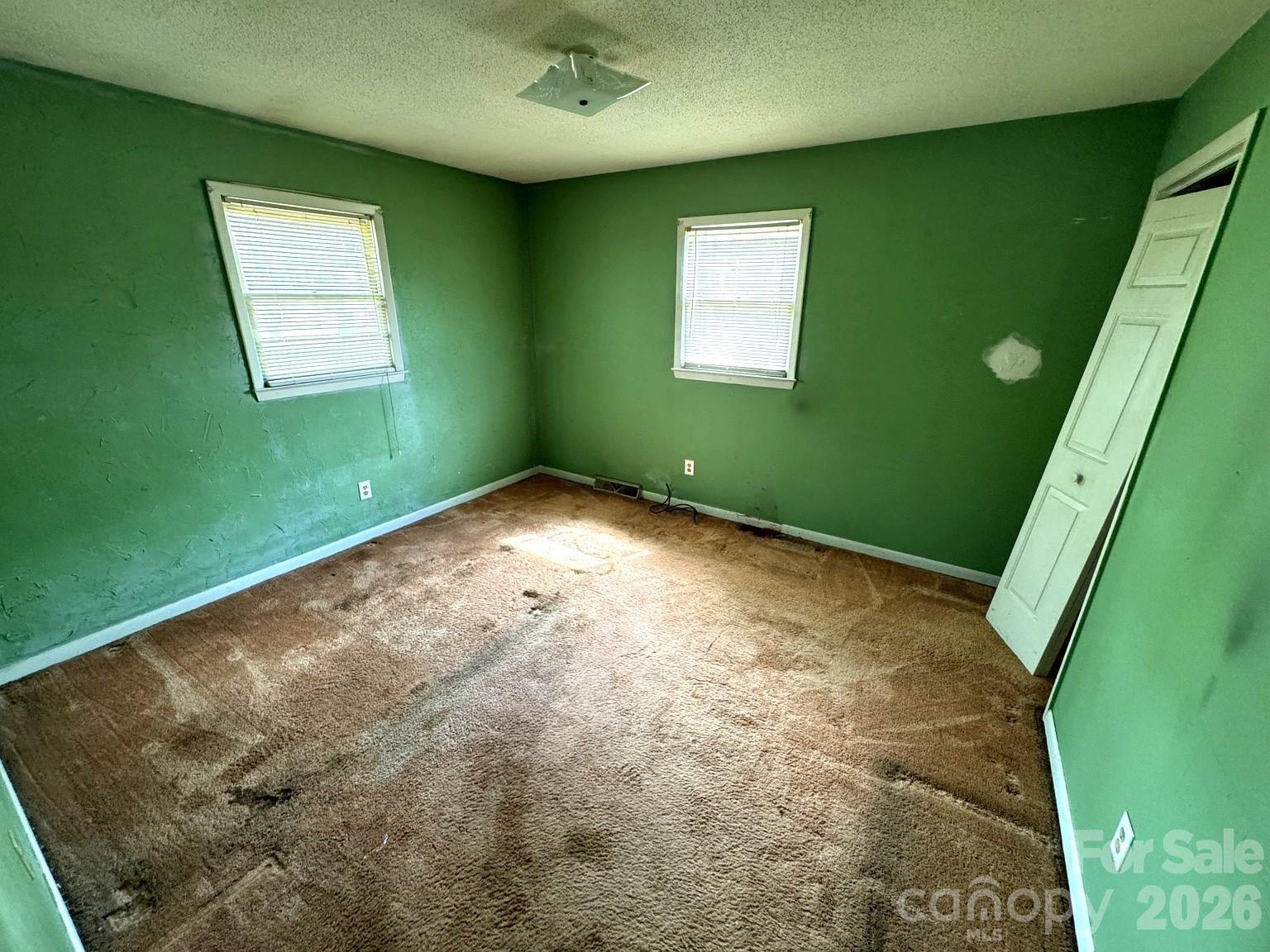 3968 Dover Street Property Photo 12