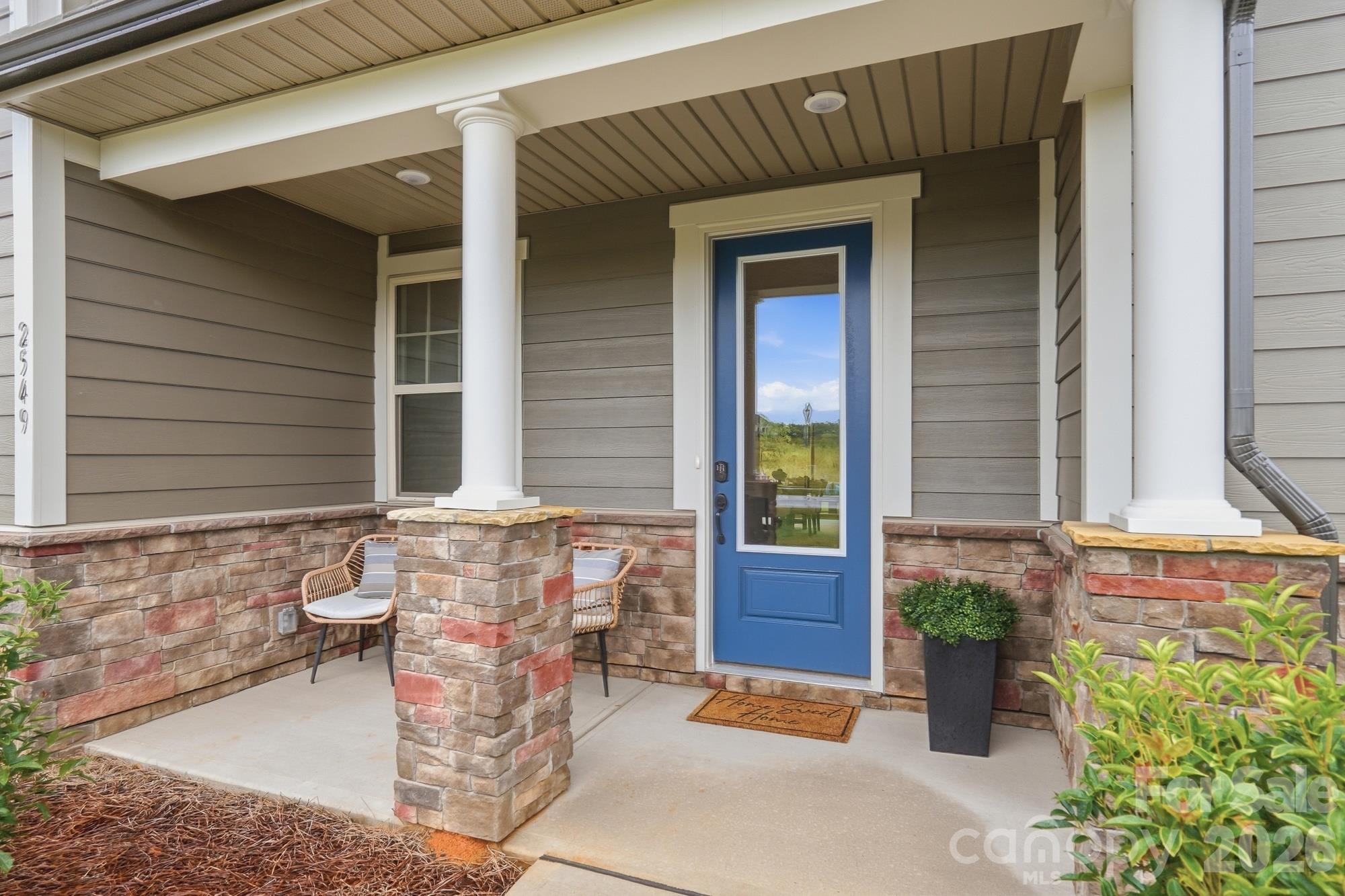 2549 Mabel Lane Property Photo 7
