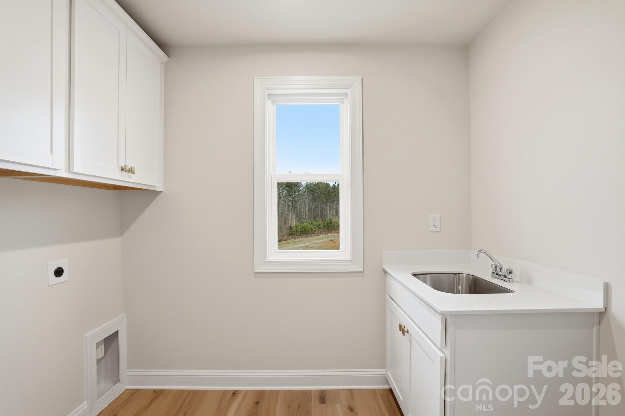 2549 Mabel Lane Property Photo 22