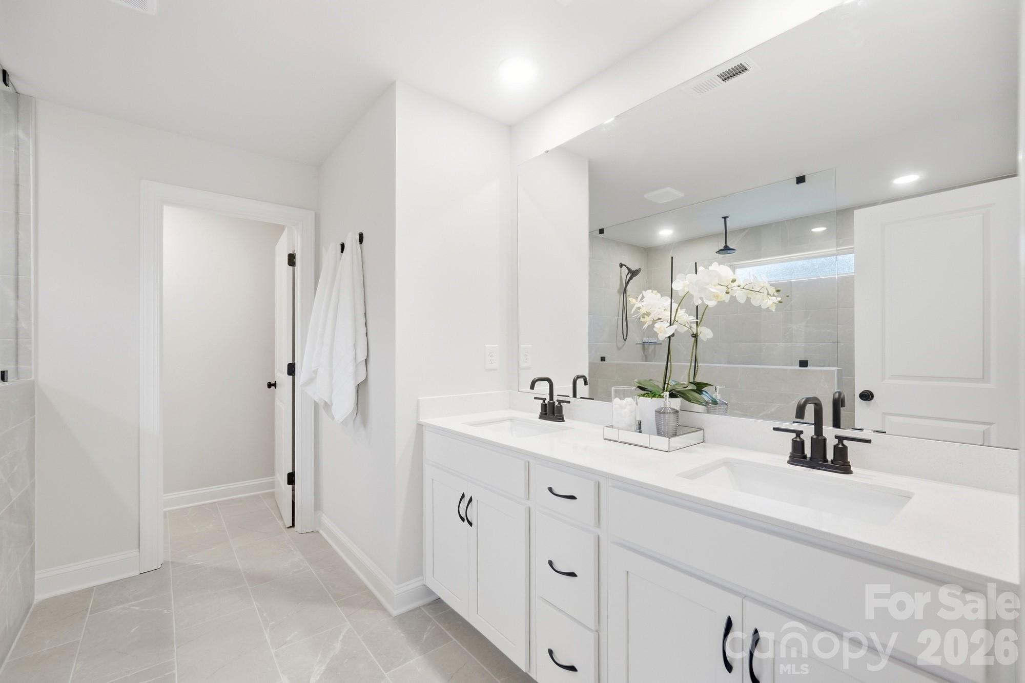 2549 Mabel Lane Property Photo 40
