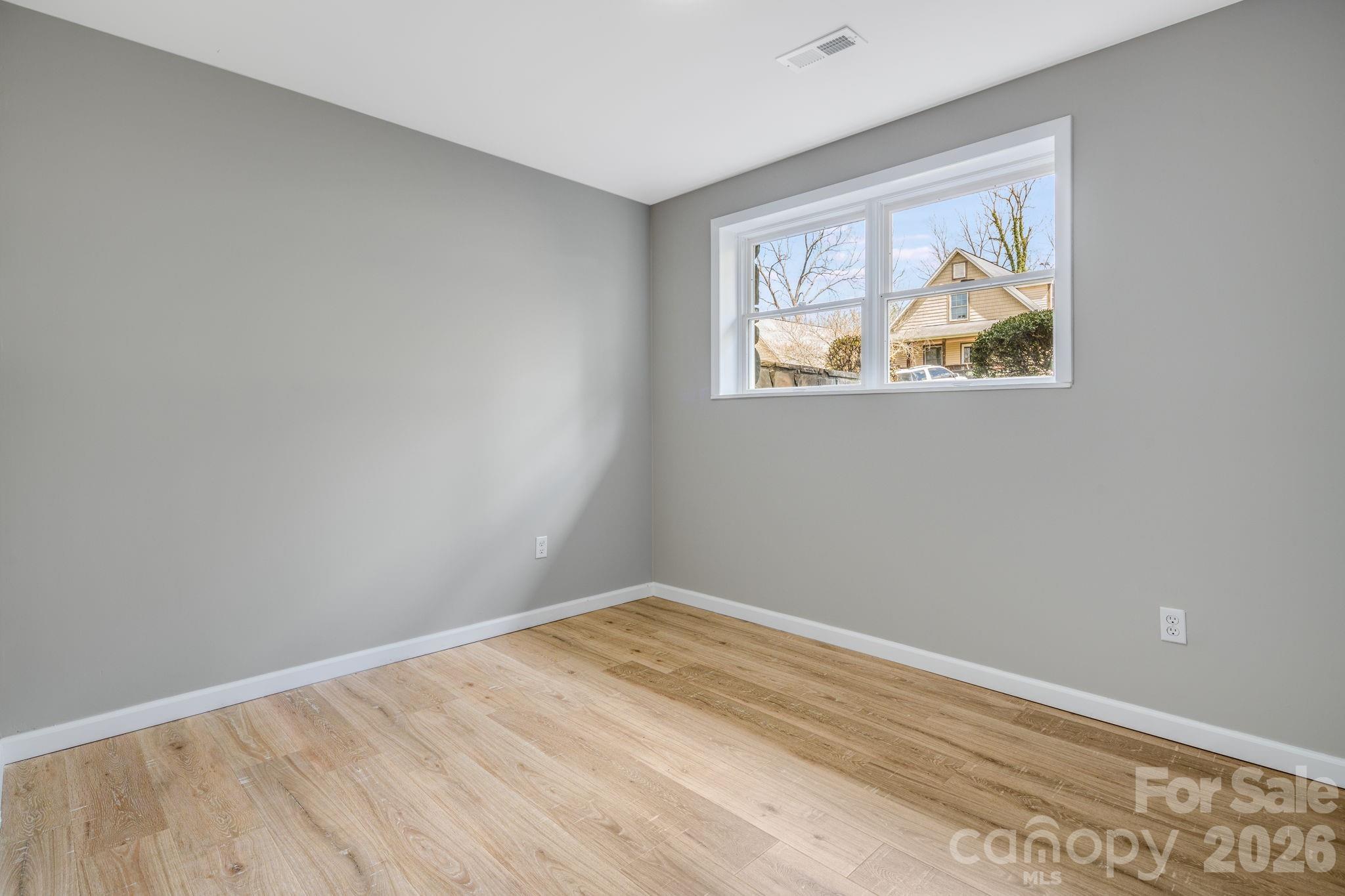 15 Kent Street Property Photo 34
