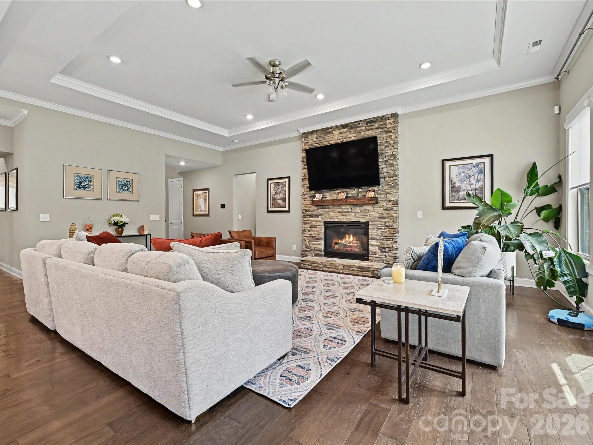 101 Enclave Boulevard Property Photo 17