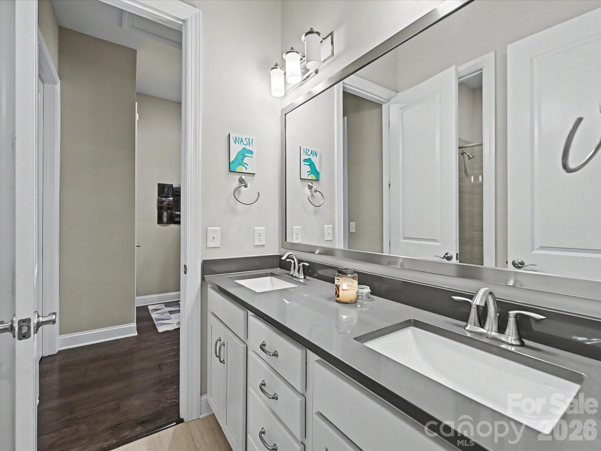 101 Enclave Boulevard Property Photo 25