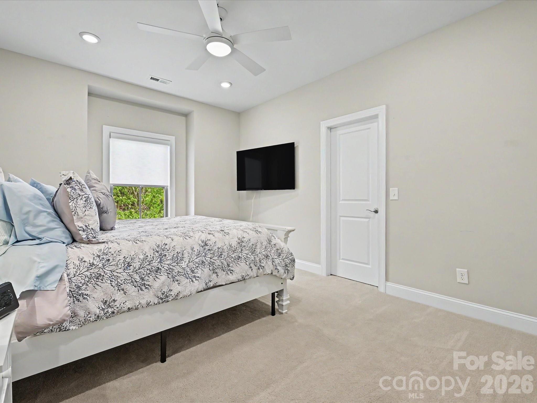 101 Enclave Boulevard Property Photo 34