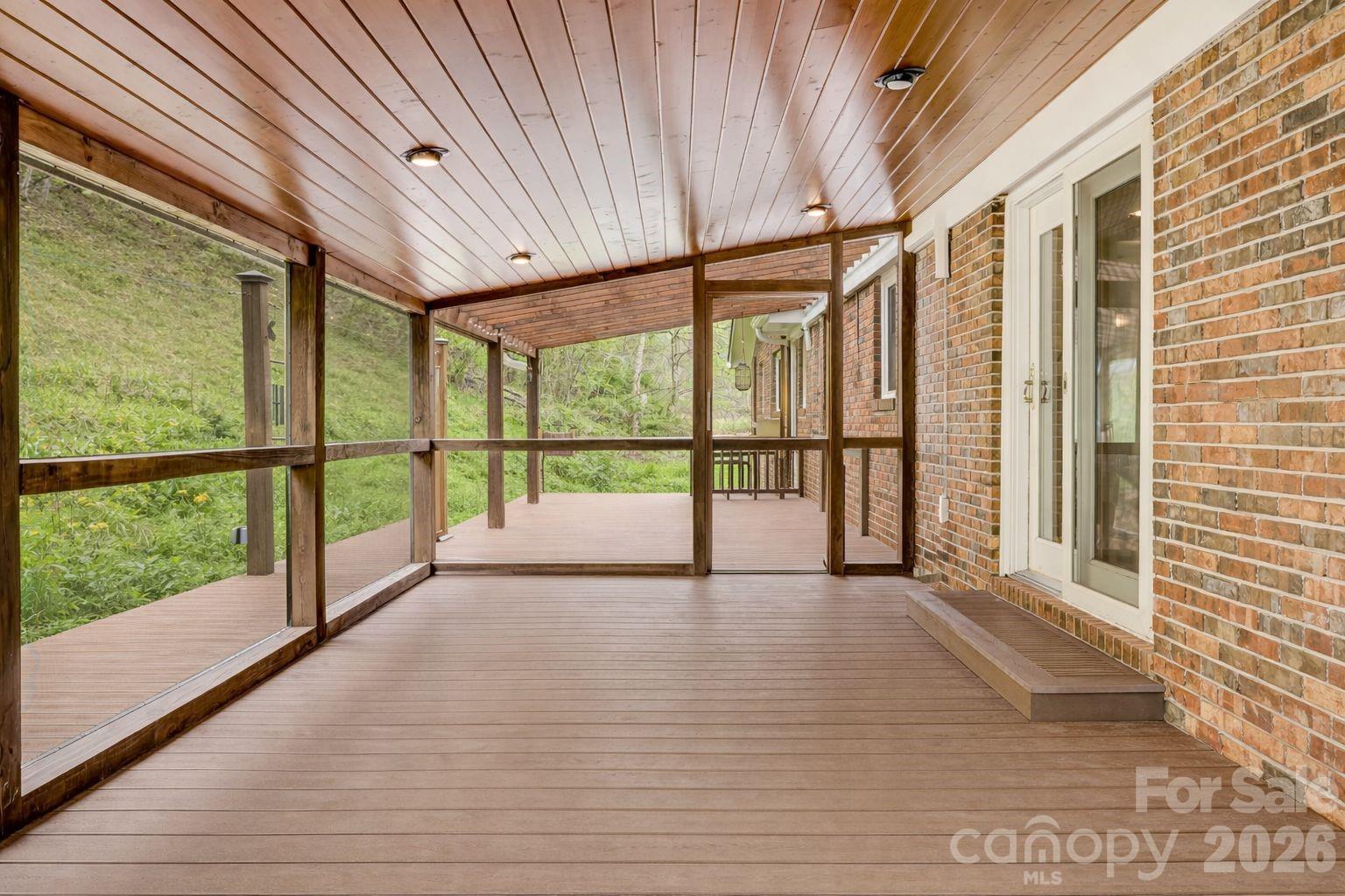 6334 Jacks Creek Road Property Photo 8