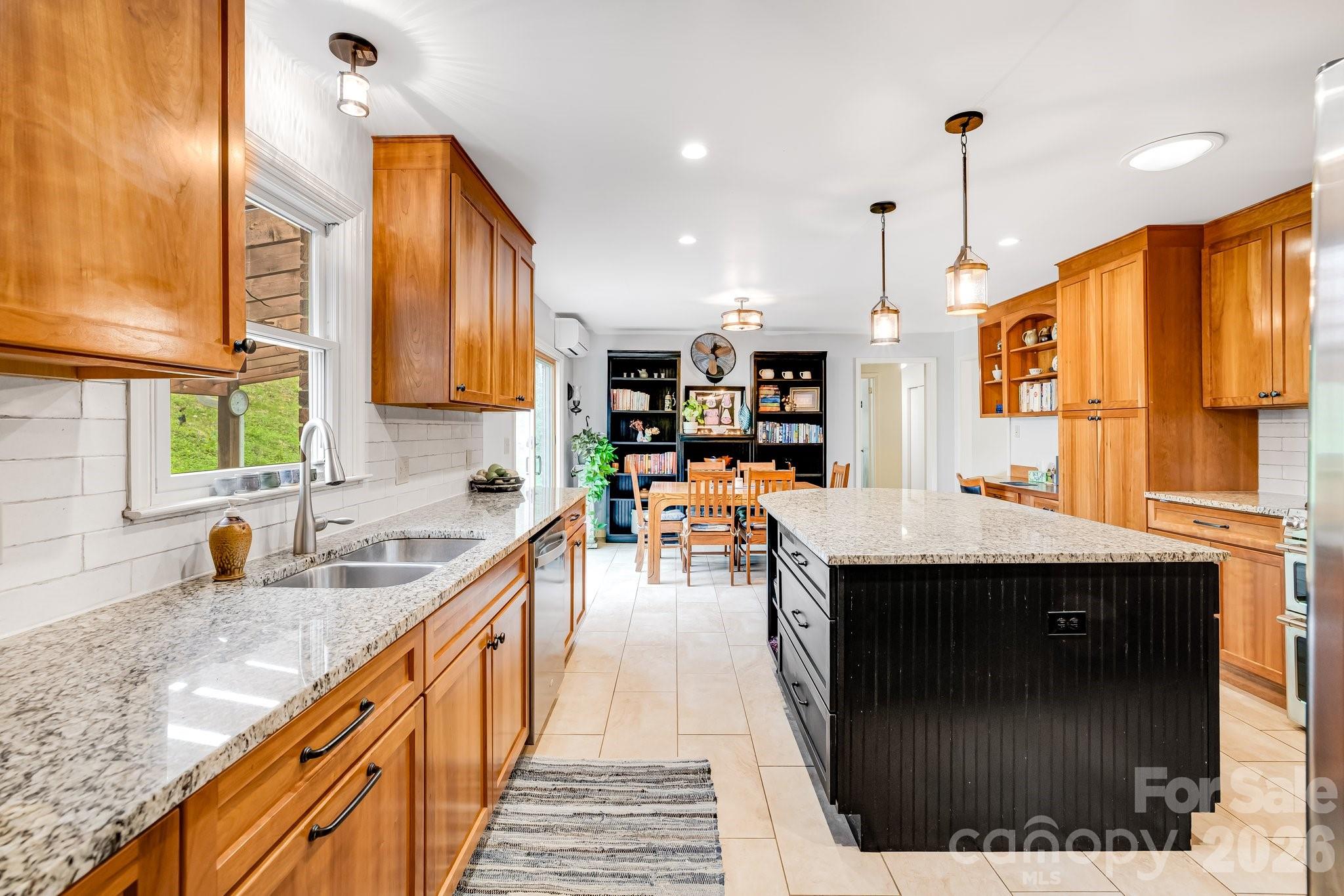 6334 Jacks Creek Road Property Photo 13