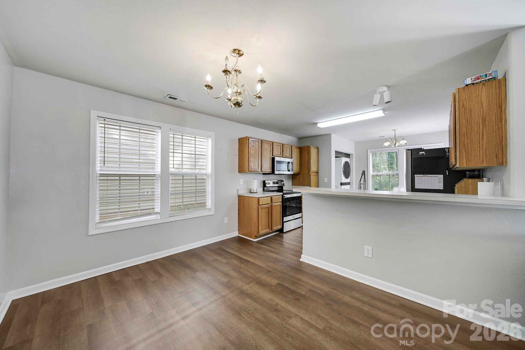 2604 Cochrane Drive Property Photo 12