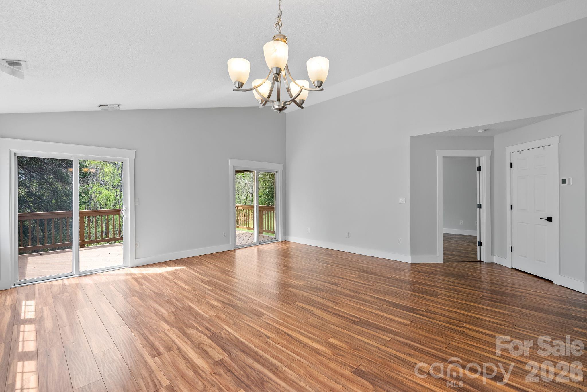 73 Creeks End Circle Property Photo 10