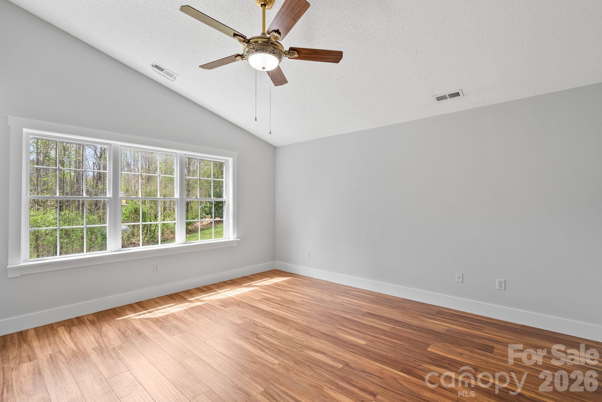 73 Creeks End Circle Property Photo 15