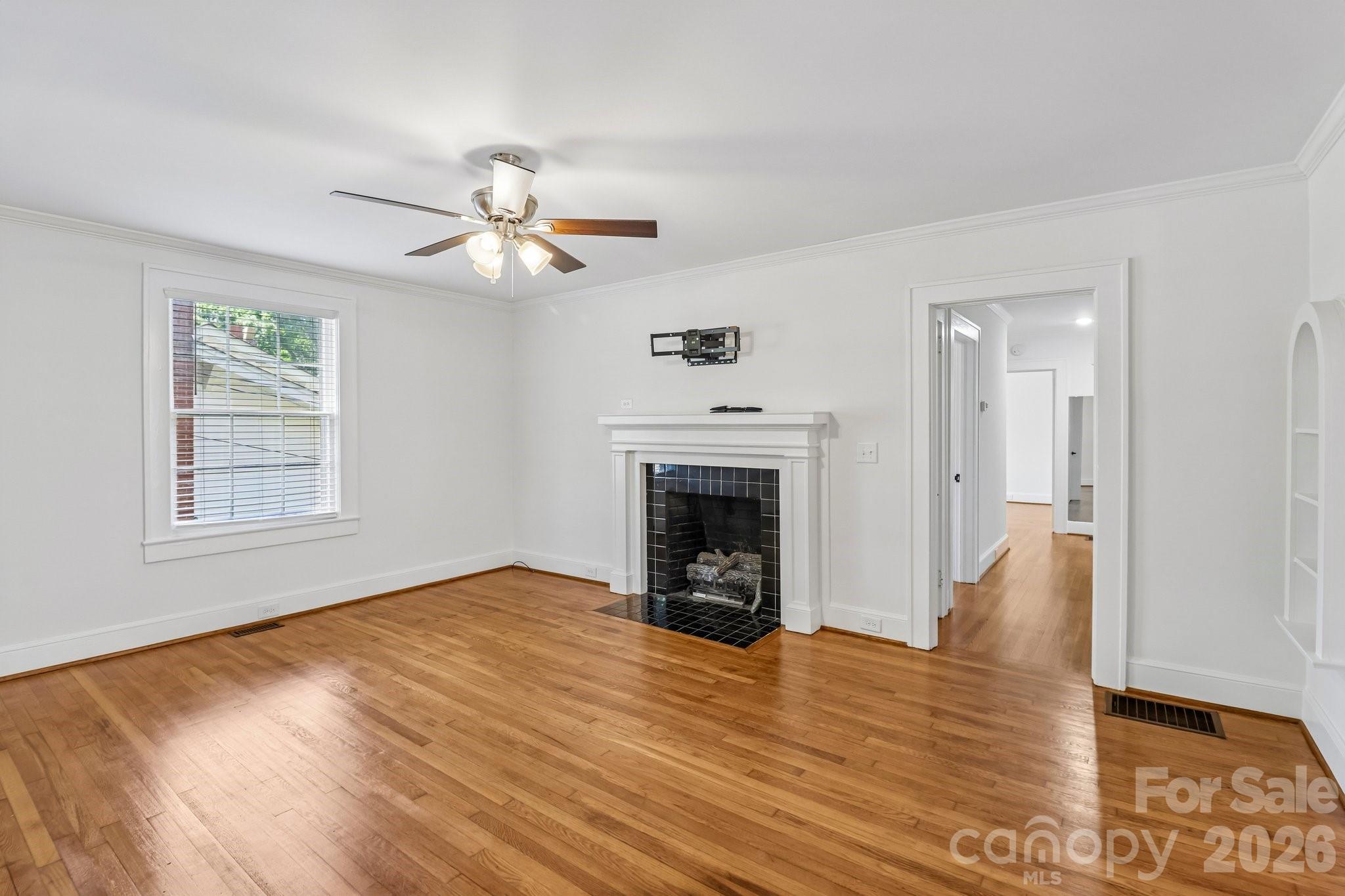 235 N 6th Street Property Photo 9