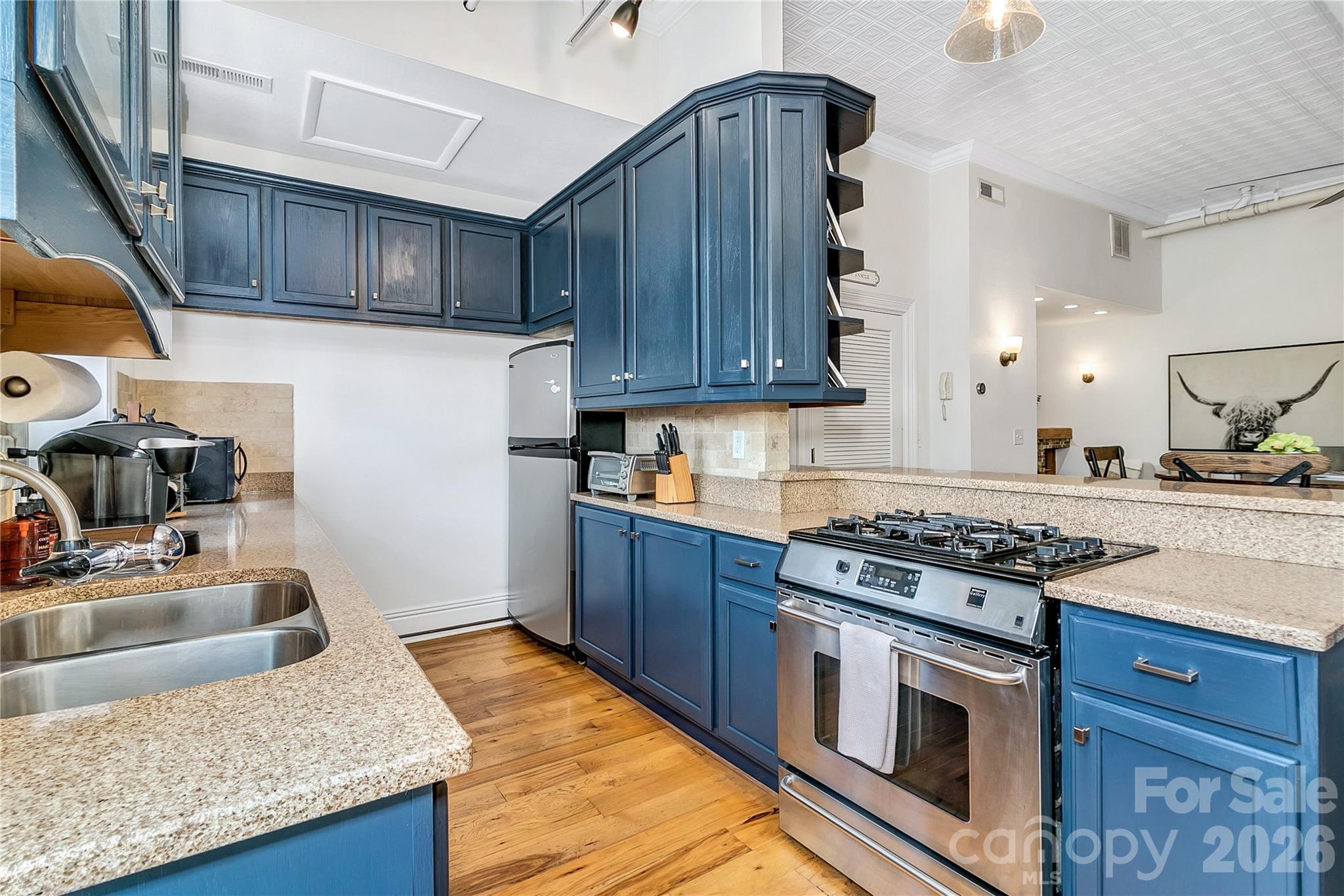 35 Patton Avenue 202 Property Photo 17