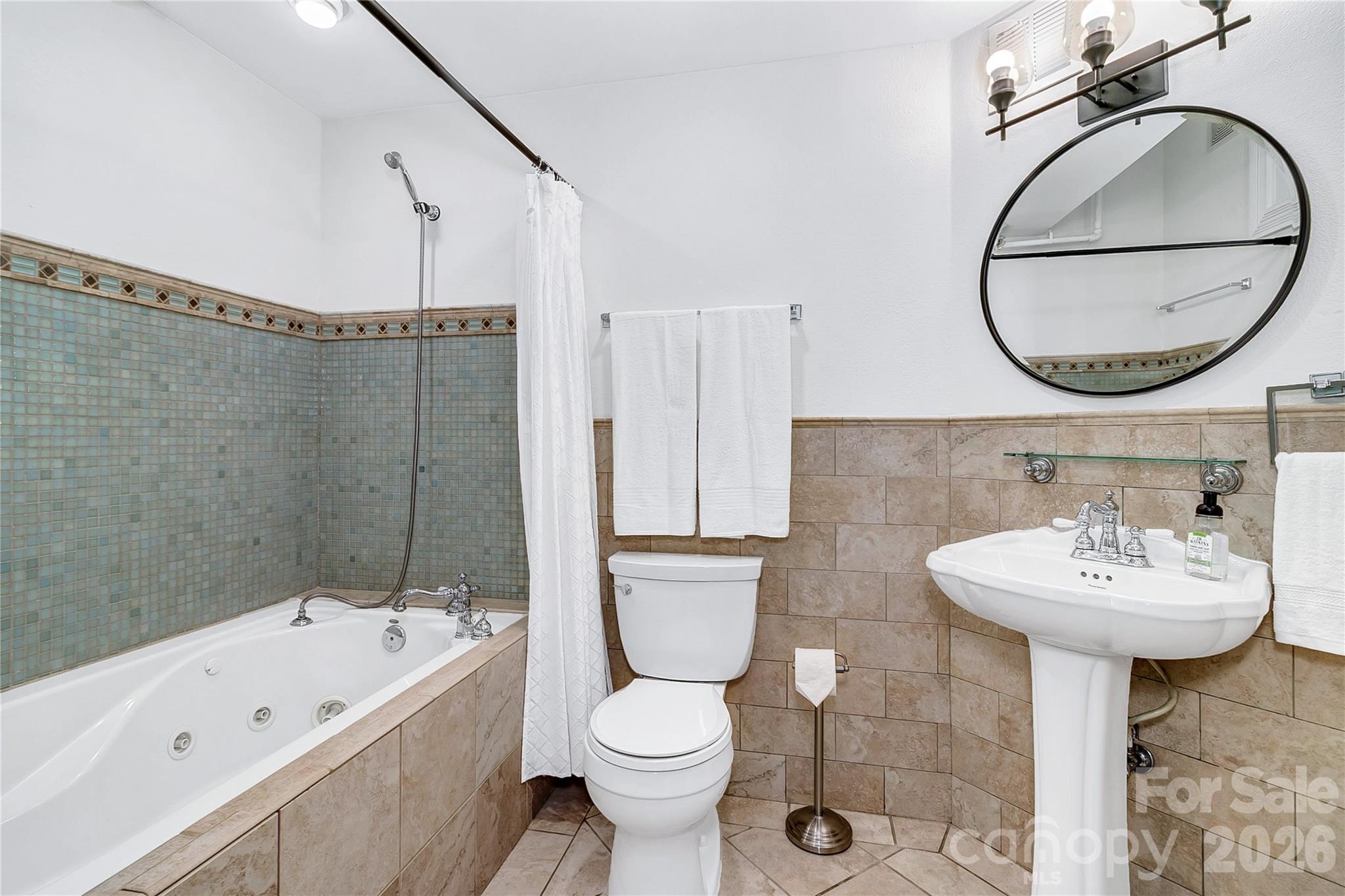 35 Patton Avenue 202 Property Photo 26