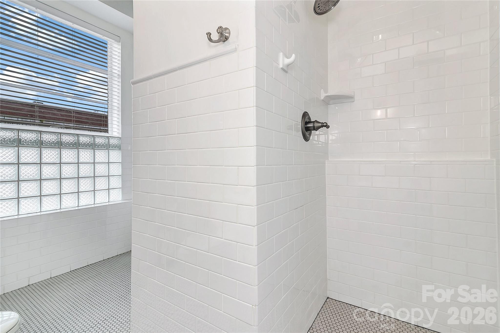 35 Patton Avenue 202 Property Photo 29