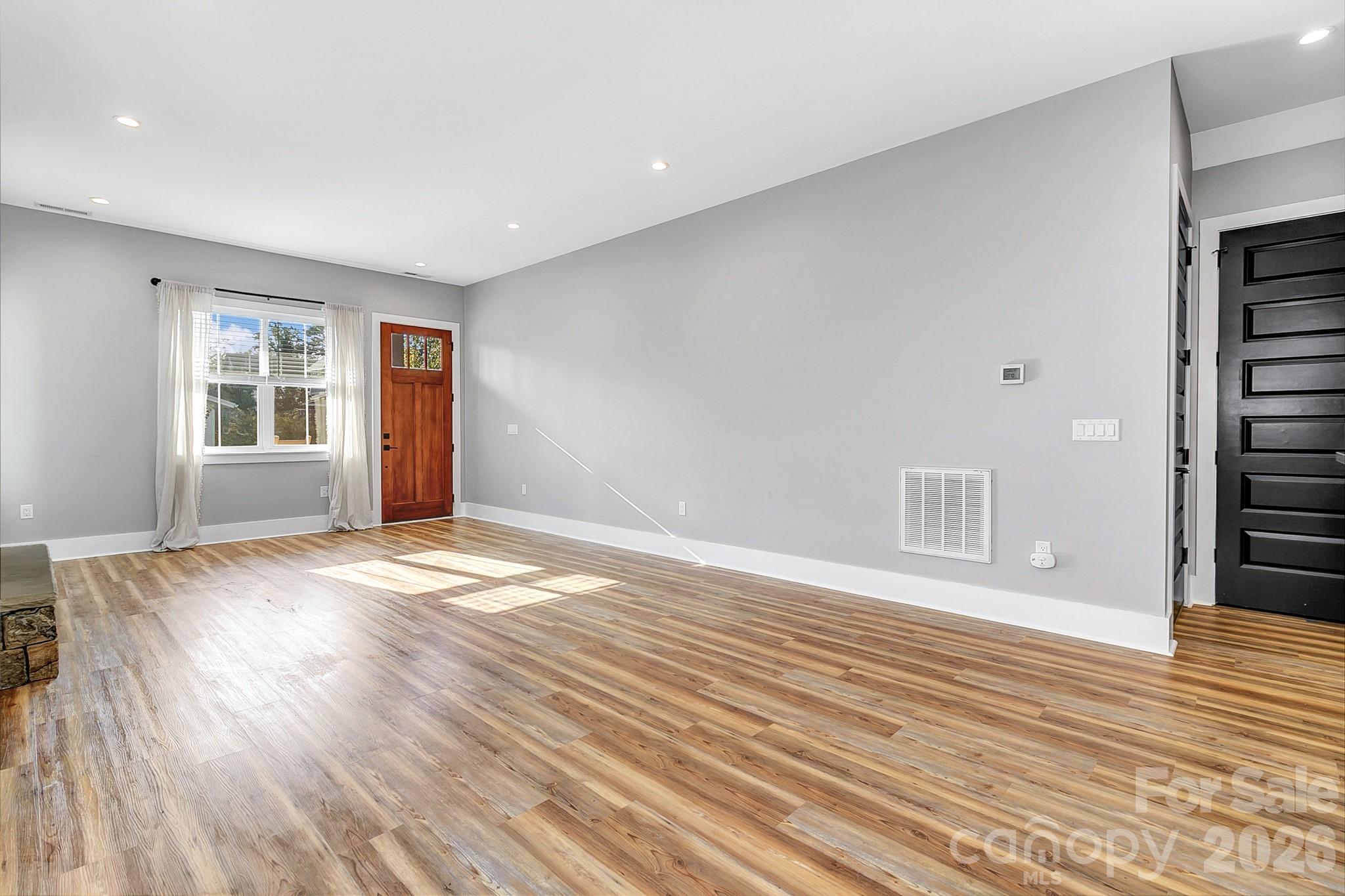 20 Phillip Lane Property Photo 6