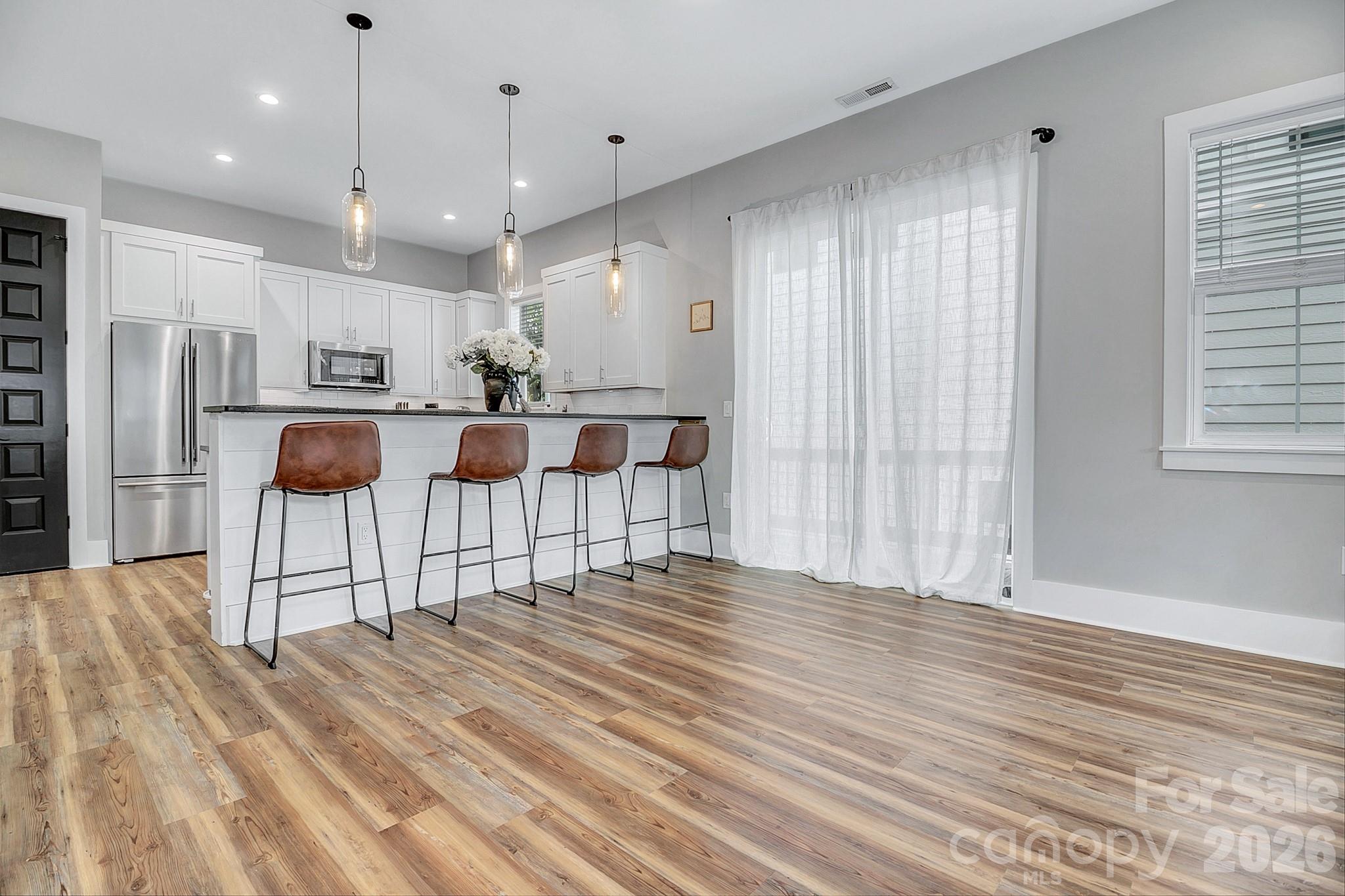 20 Phillip Lane Property Photo 8