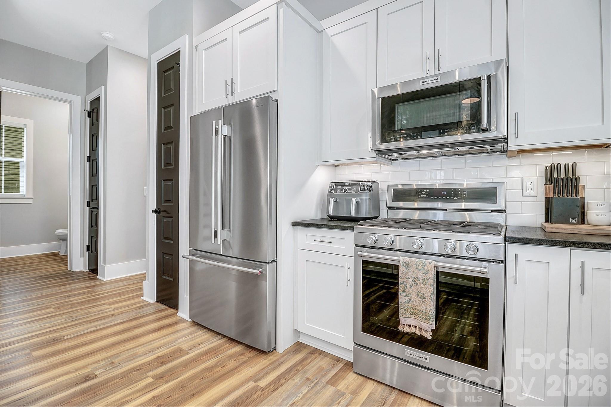 20 Phillip Lane Property Photo 12
