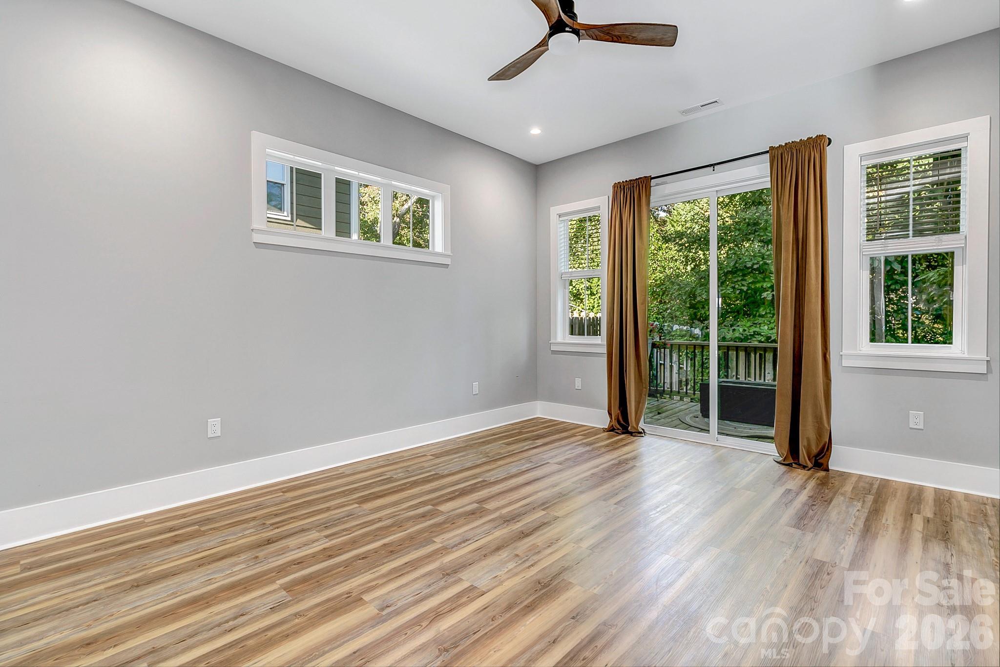 20 Phillip Lane Property Photo 16