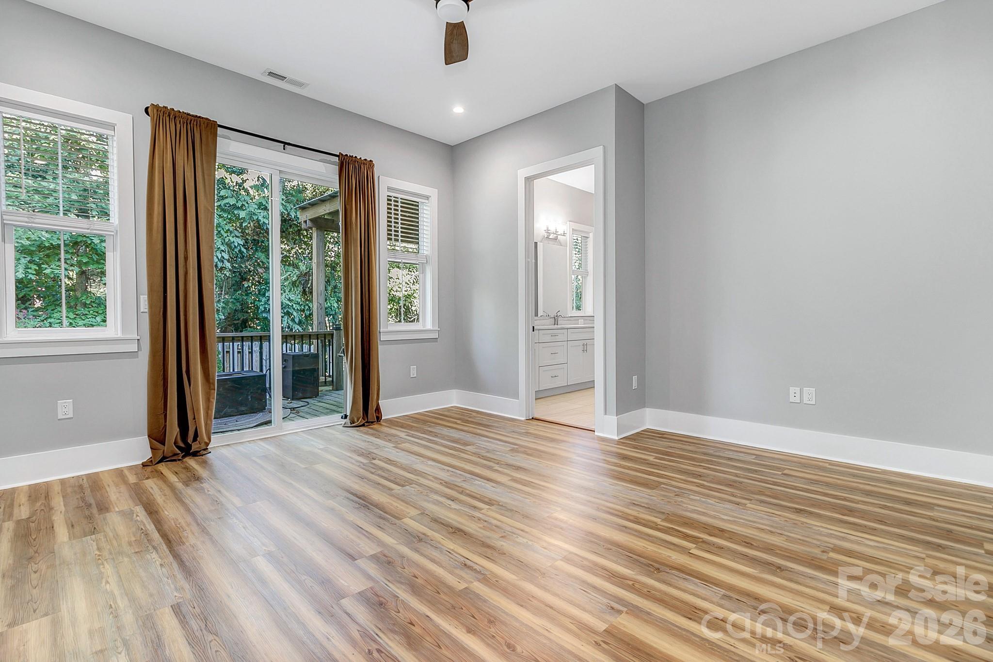 20 Phillip Lane Property Photo 18