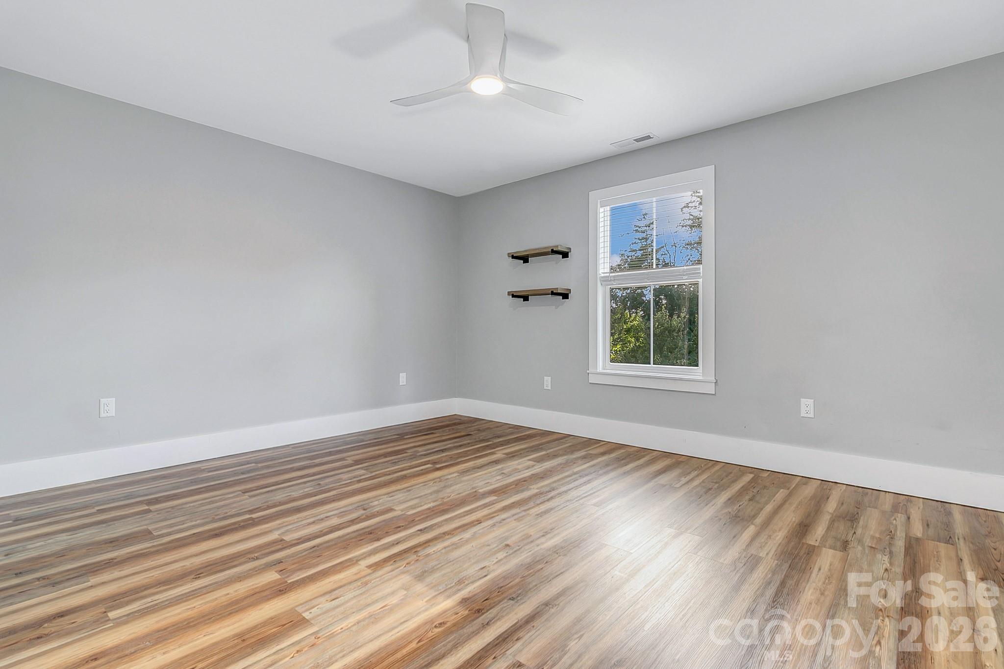 20 Phillip Lane Property Photo 28