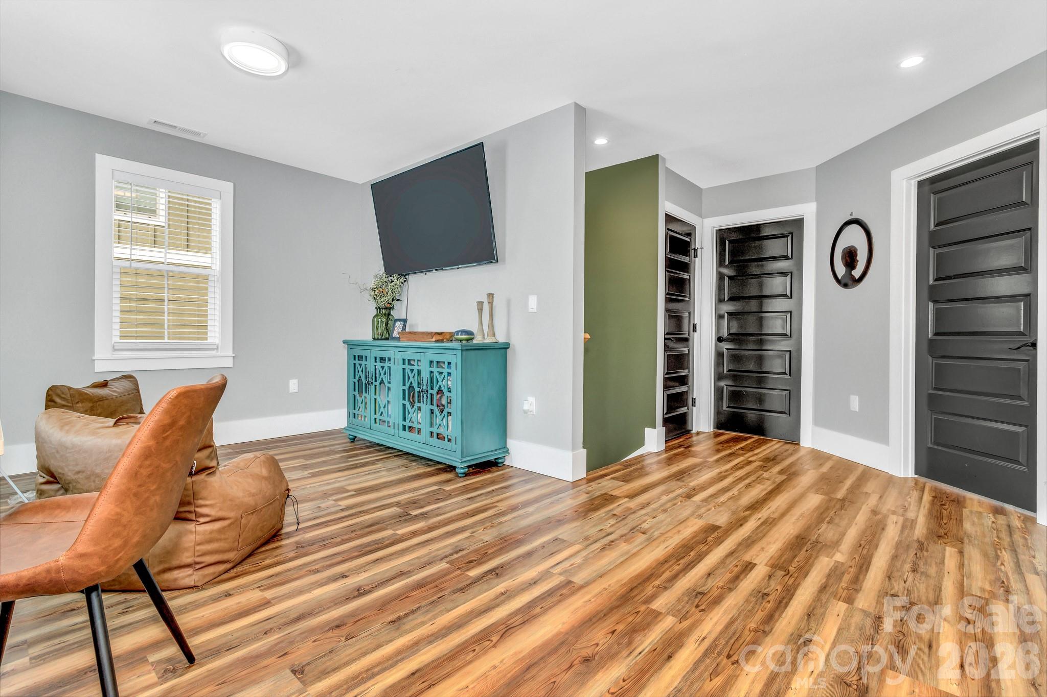20 Phillip Lane Property Photo 35