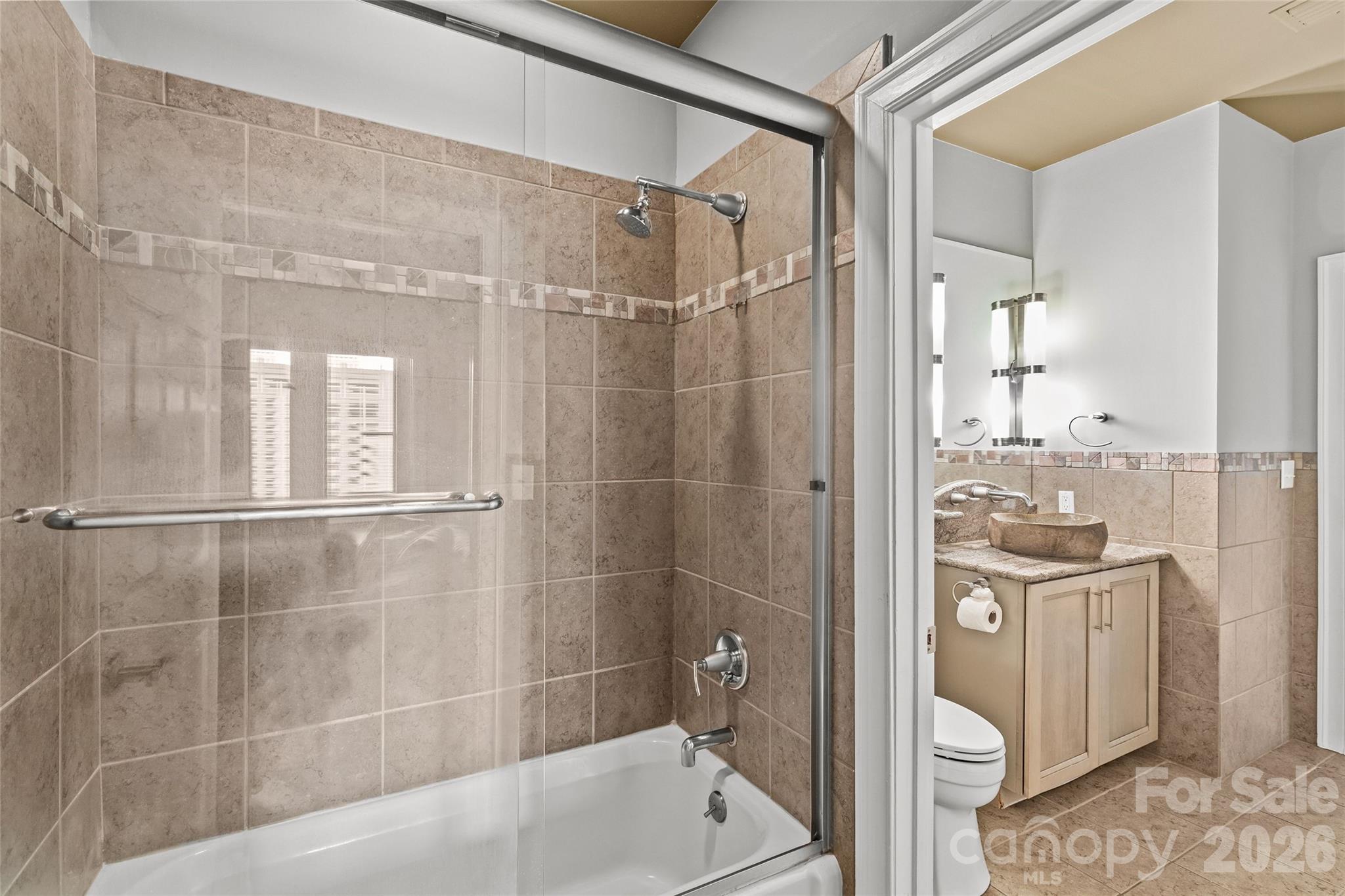 127 N Tryon Street 410 Property Photo 15
