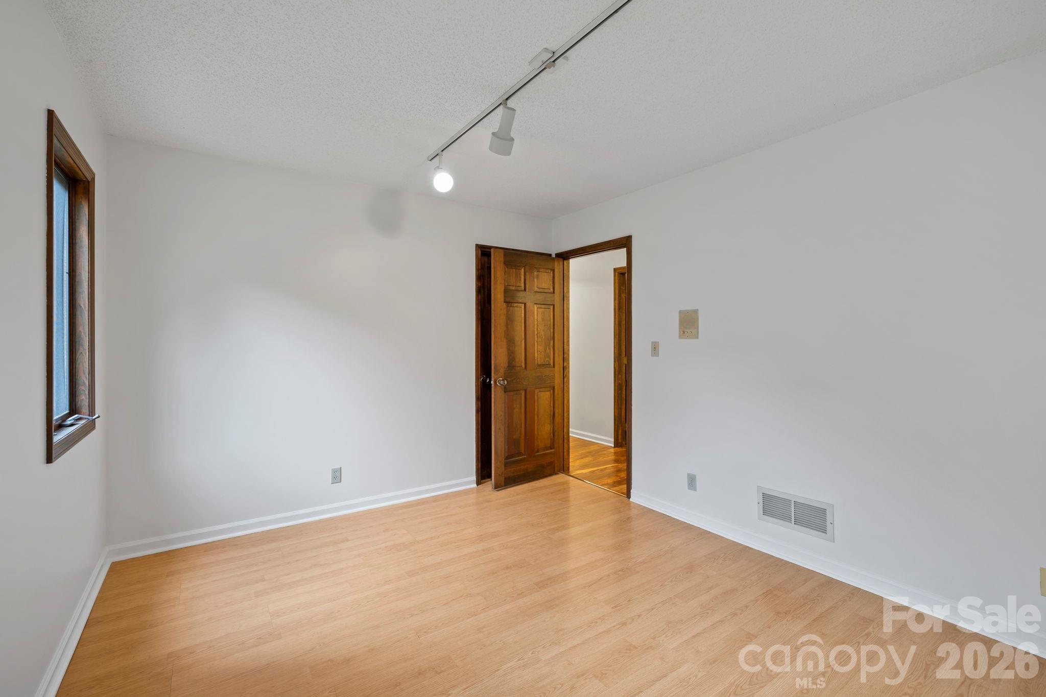 204 Woodfield Drive Property Photo 22