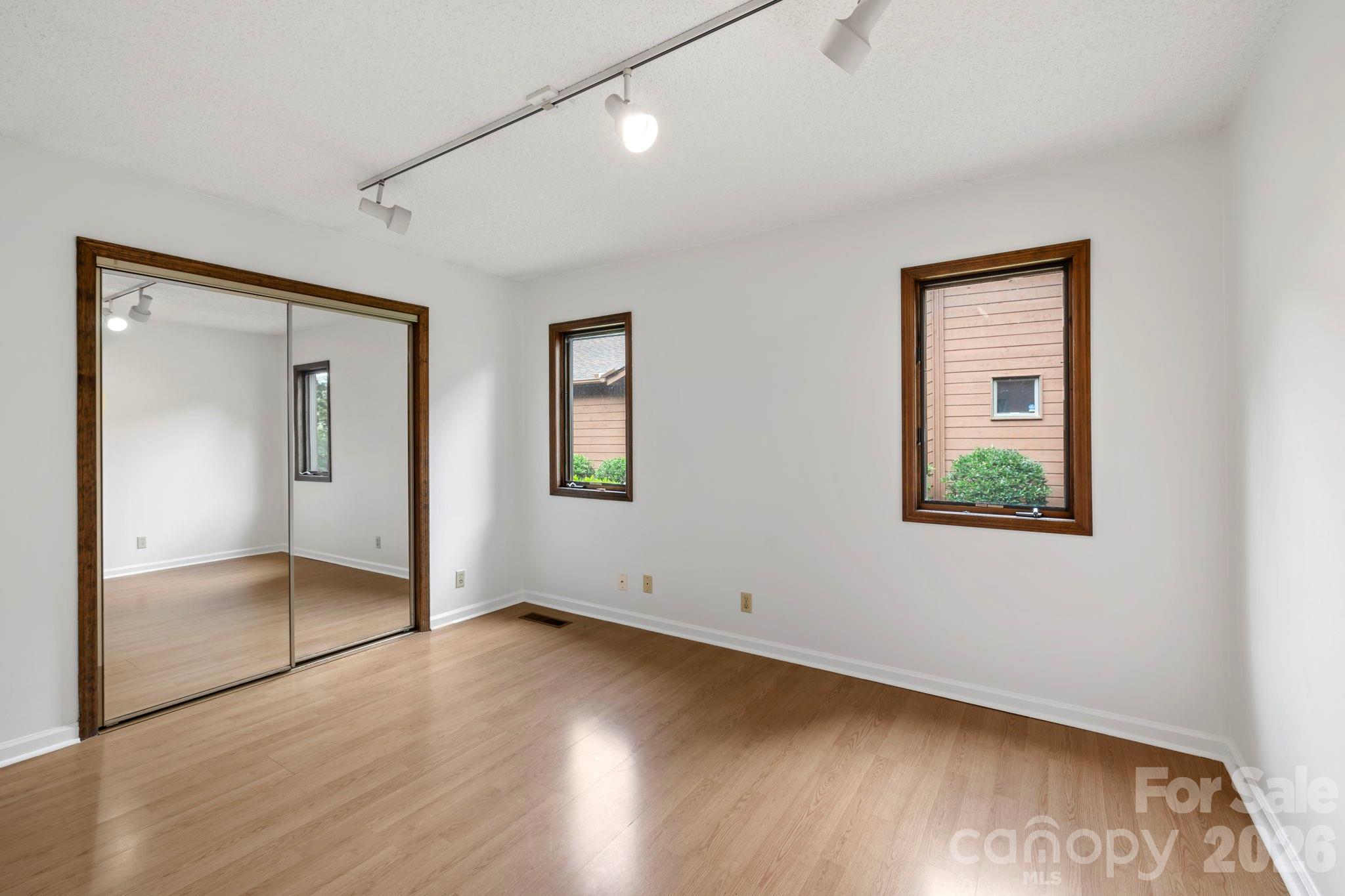 204 Woodfield Drive Property Photo 23