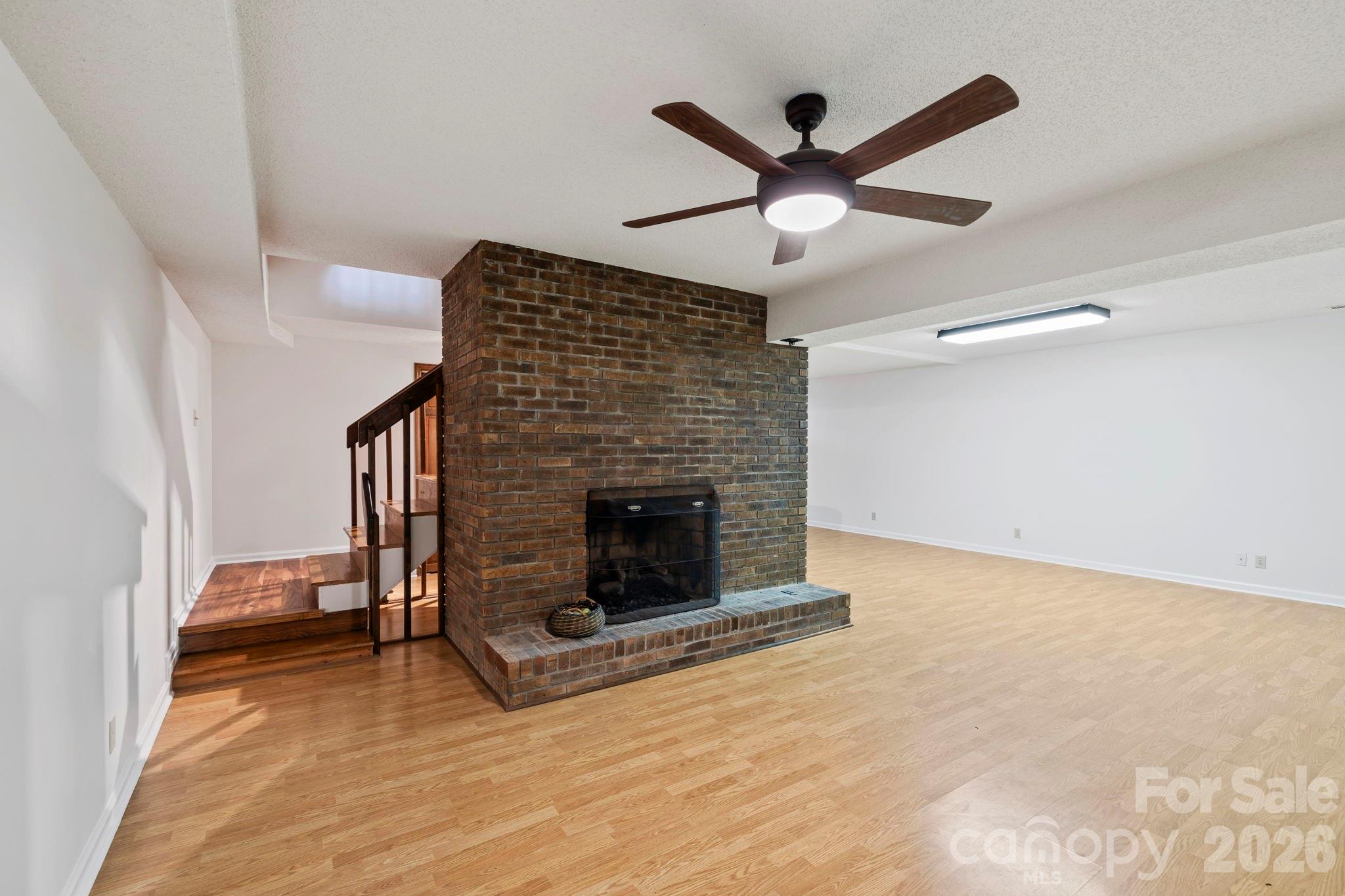 204 Woodfield Drive Property Photo 28
