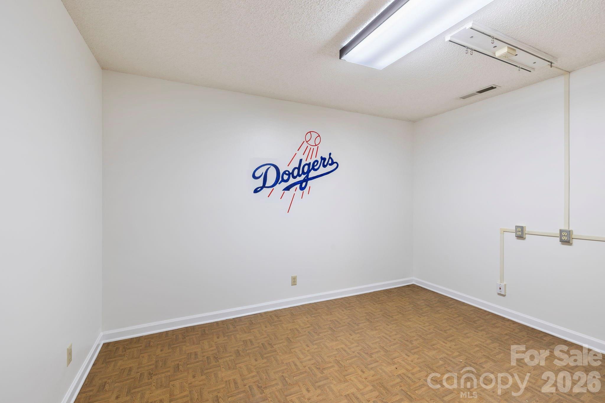 204 Woodfield Drive Property Photo 33