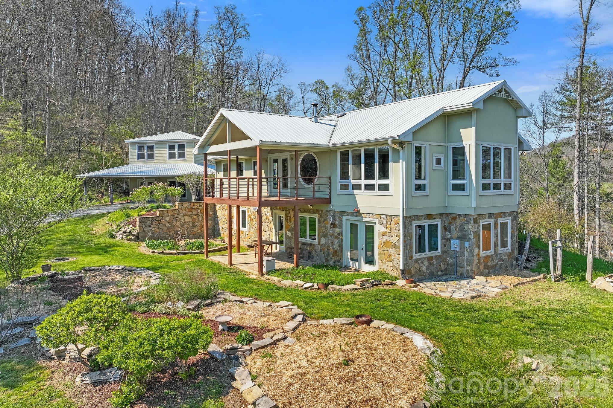 310 Burr Ridge Property Photo 1