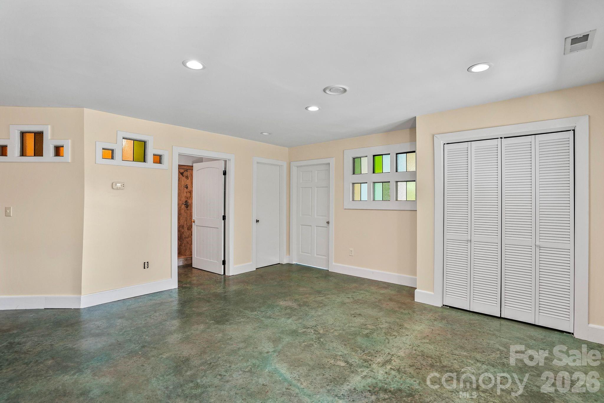 310 Burr Ridge Property Photo 28