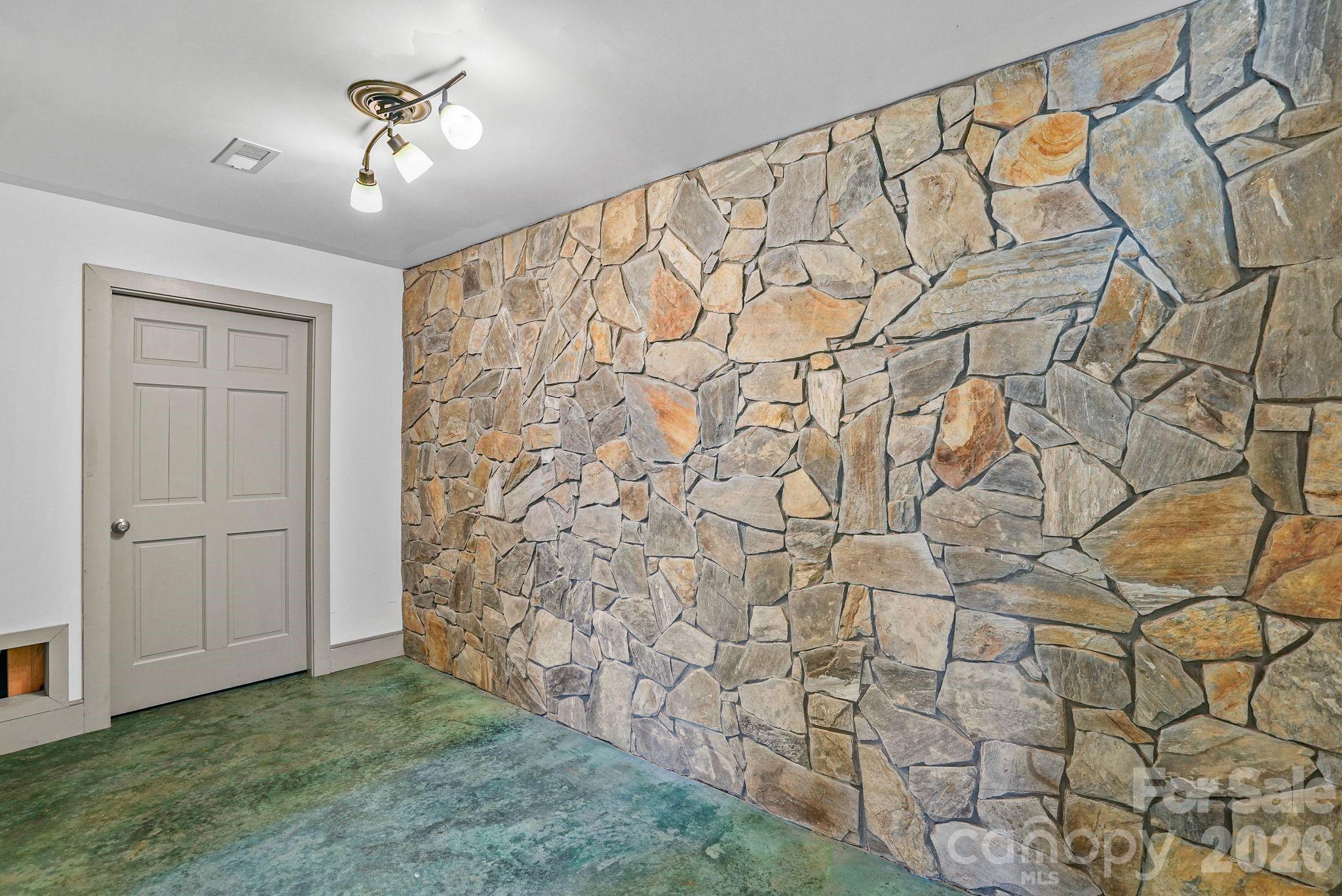 310 Burr Ridge Property Photo 29