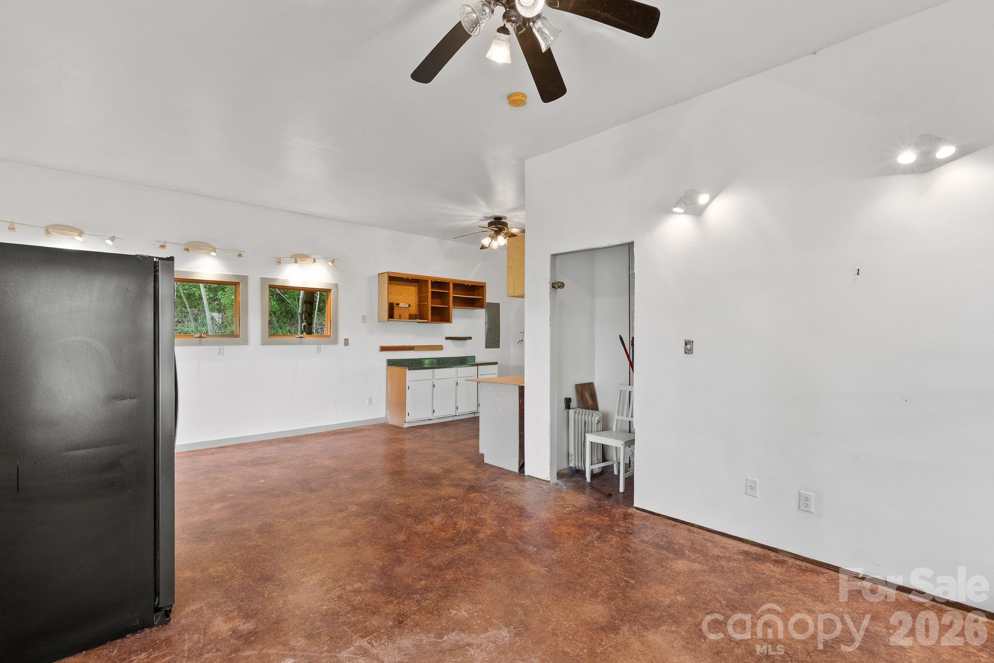 310 Burr Ridge Property Photo 42