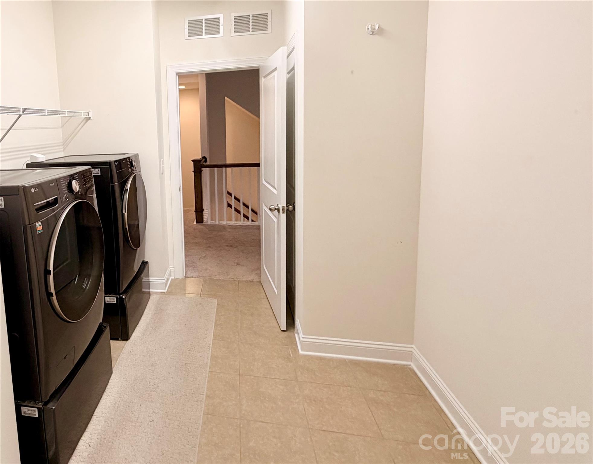 725 Kathy Dianne Drive Property Photo 32