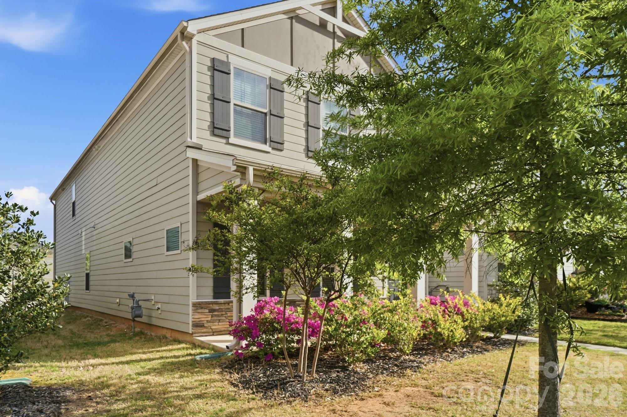 11931 Hambright Road Property Photo 3