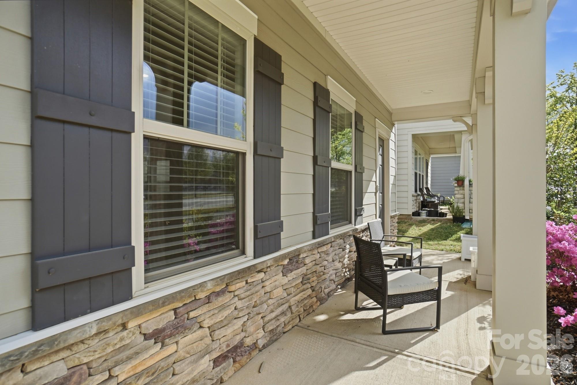 11931 Hambright Road Property Photo 5