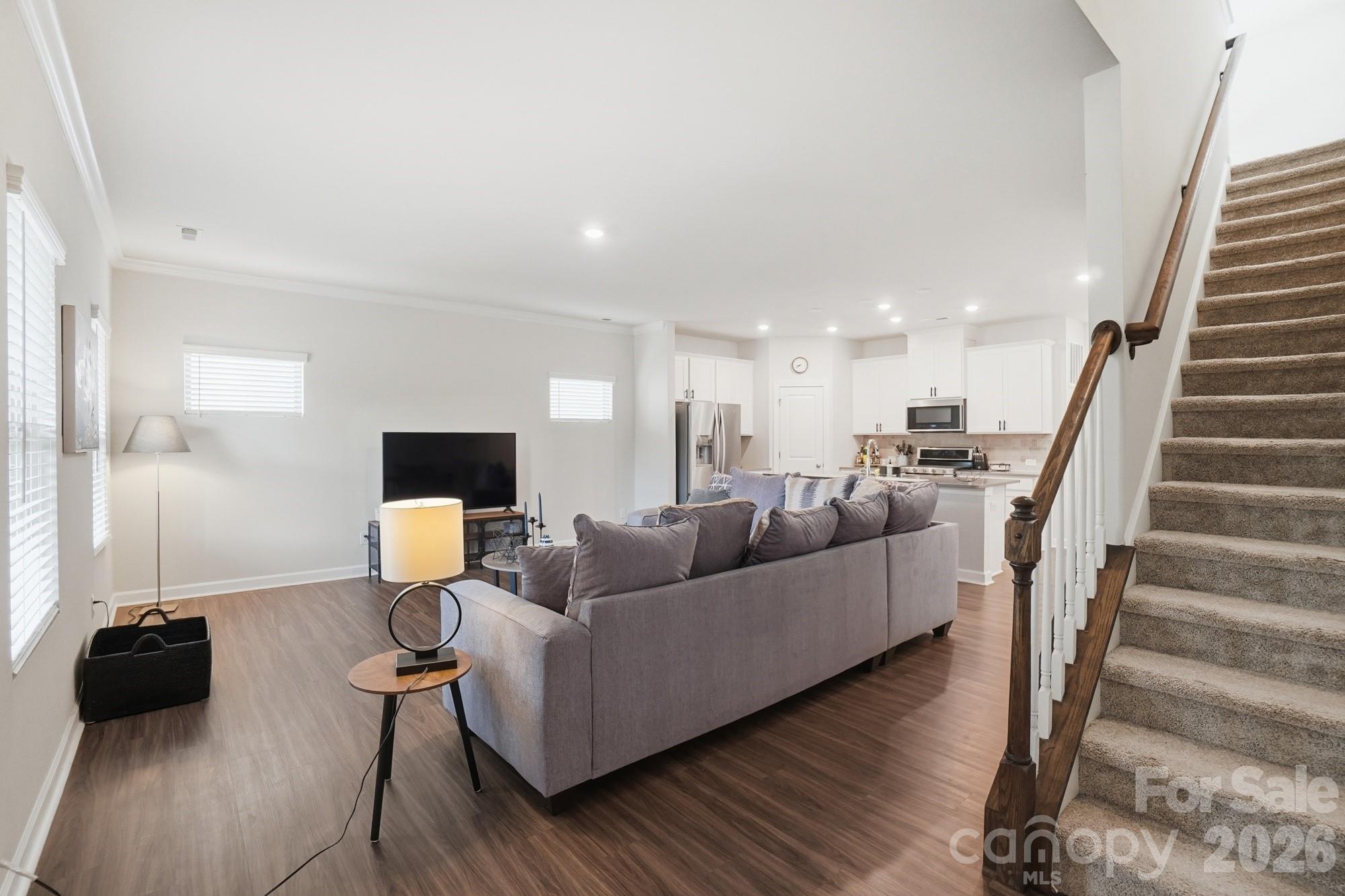 11931 Hambright Road Property Photo 7