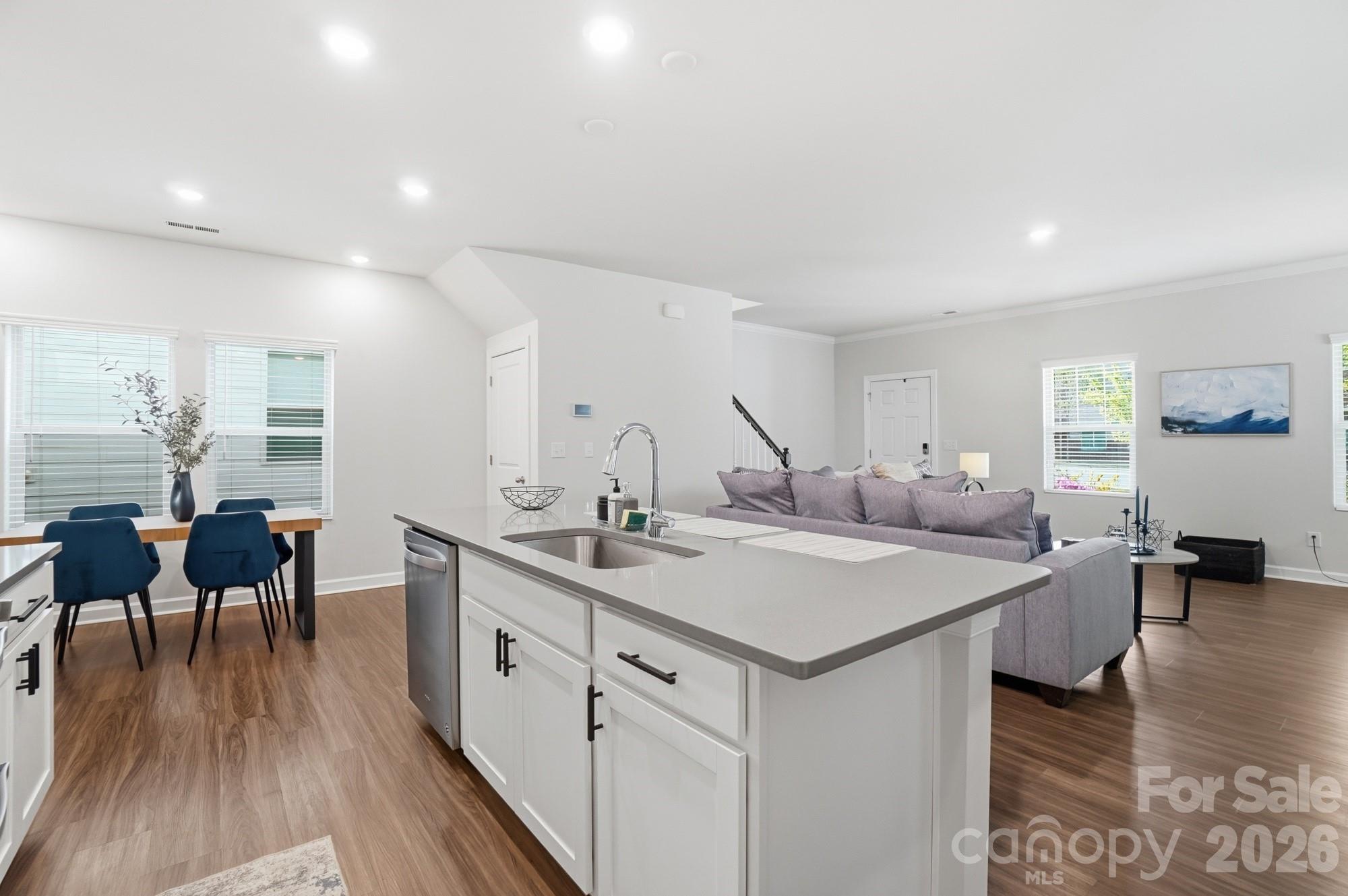 11931 Hambright Road Property Photo 14