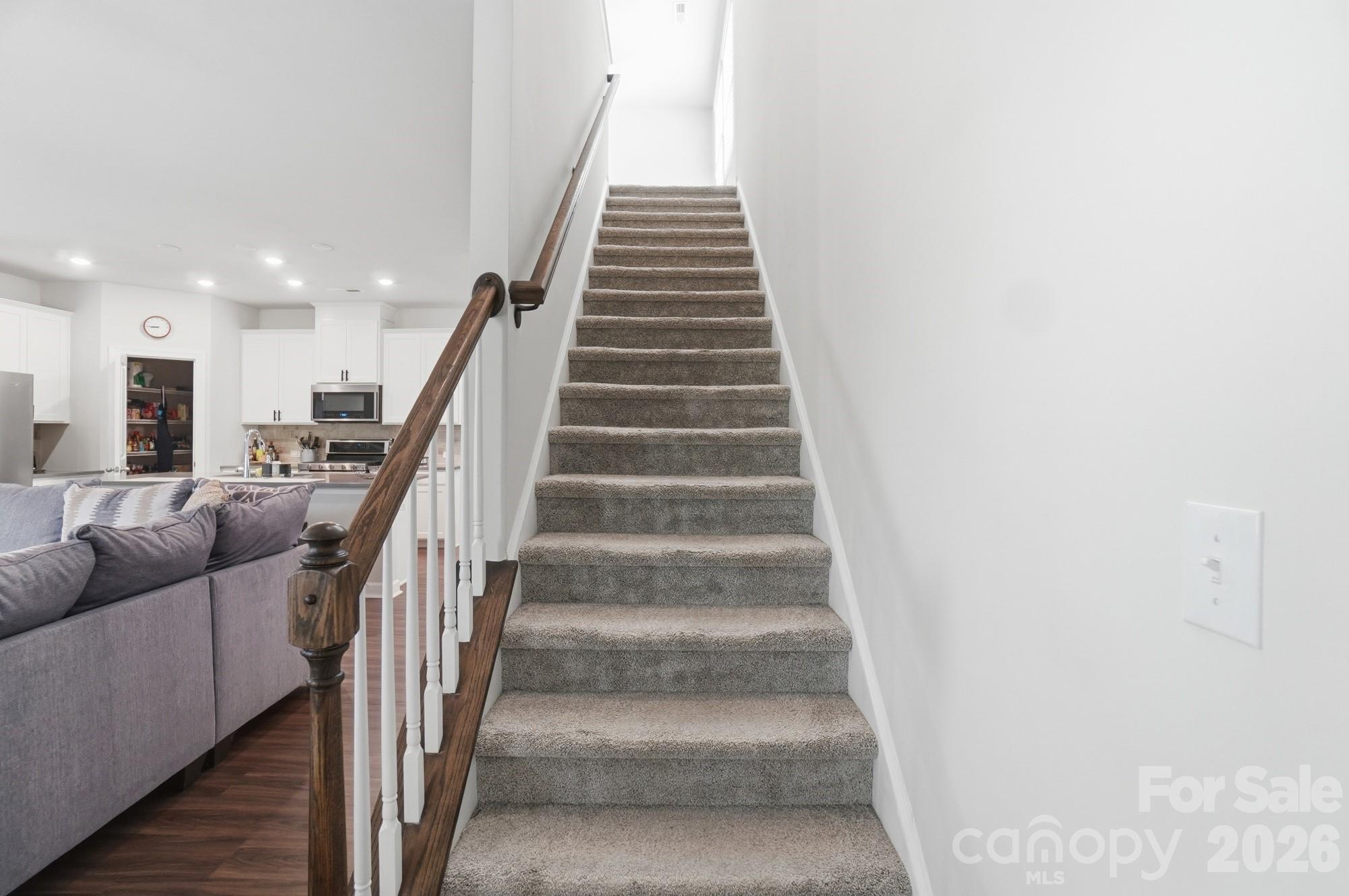 11931 Hambright Road Property Photo 23