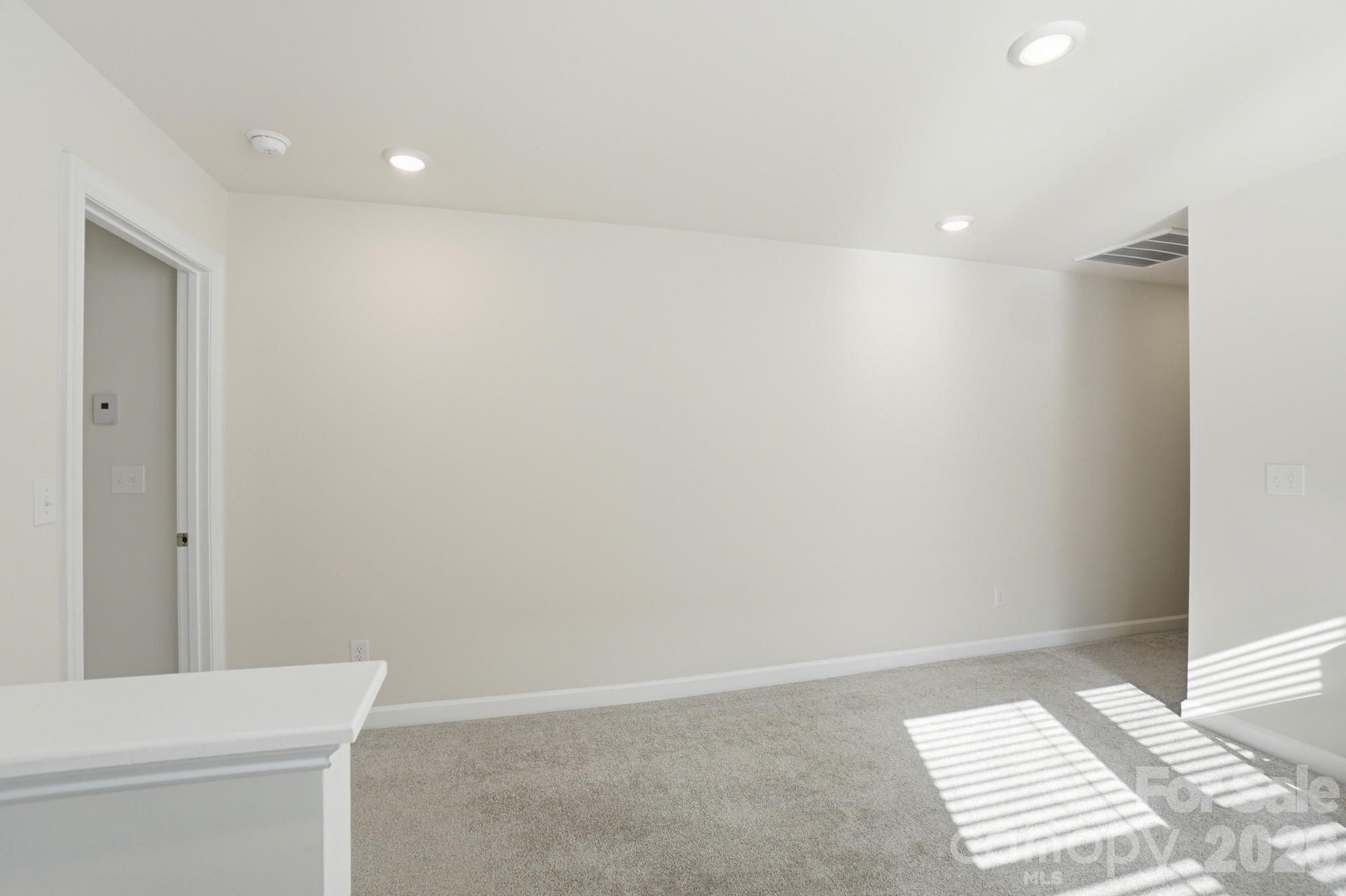 11931 Hambright Road Property Photo 25