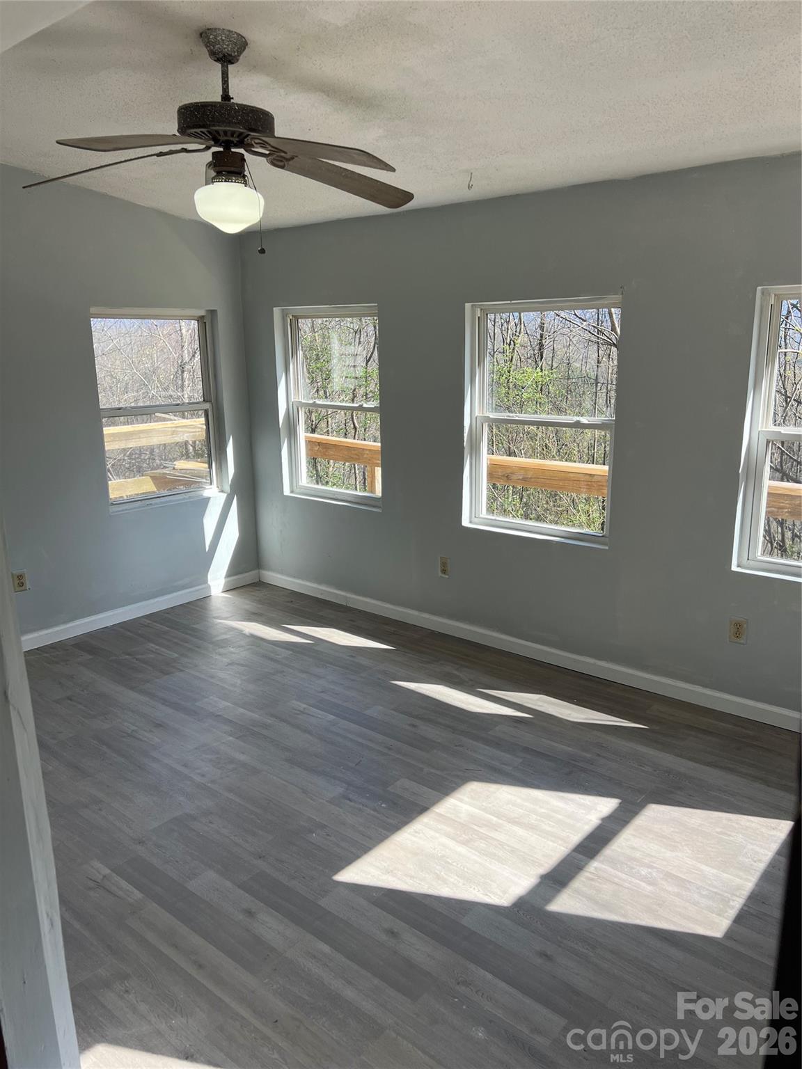150 Combo Court Property Photo 2