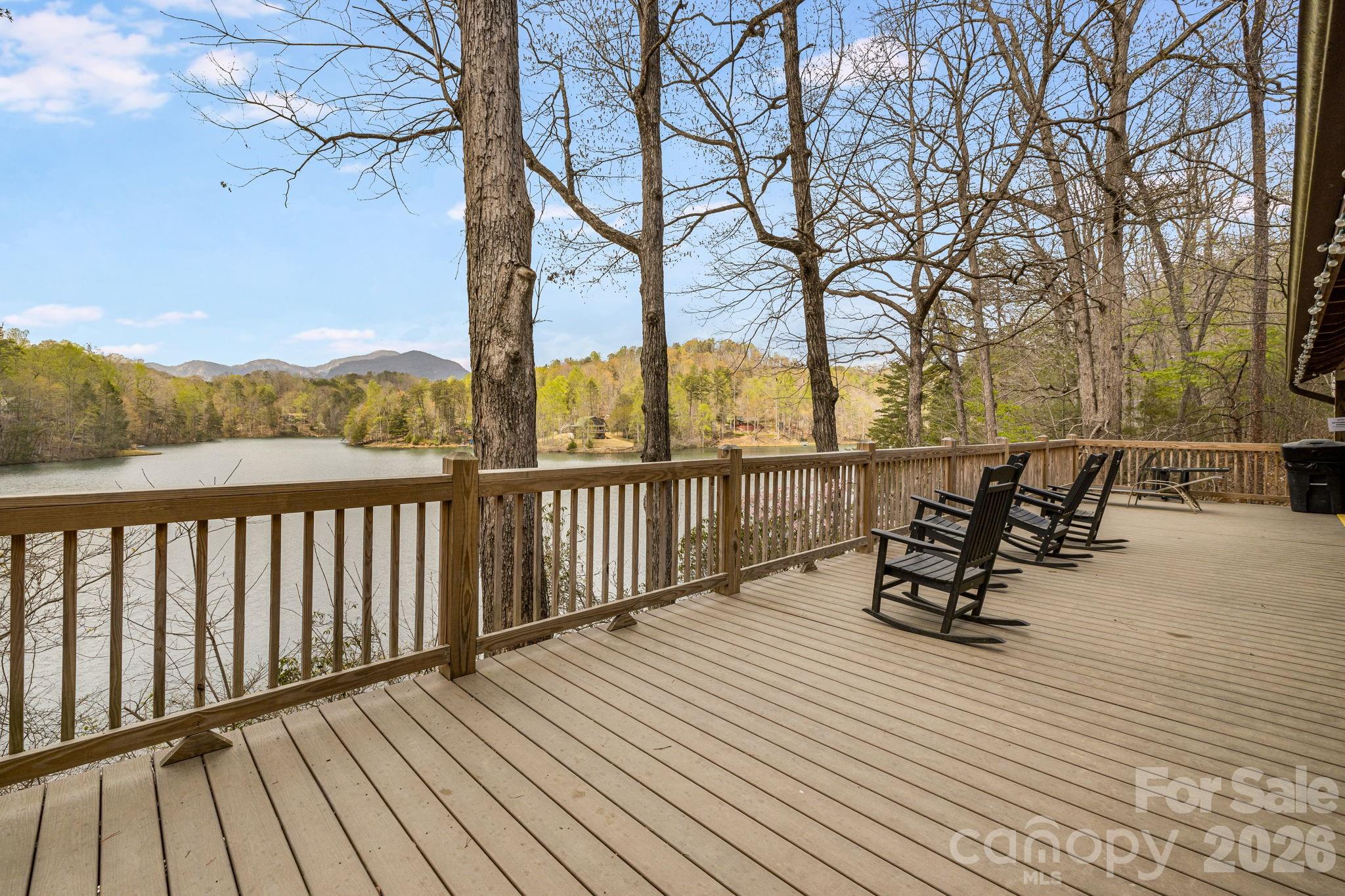 517 Pheasant Street Property Photo 2