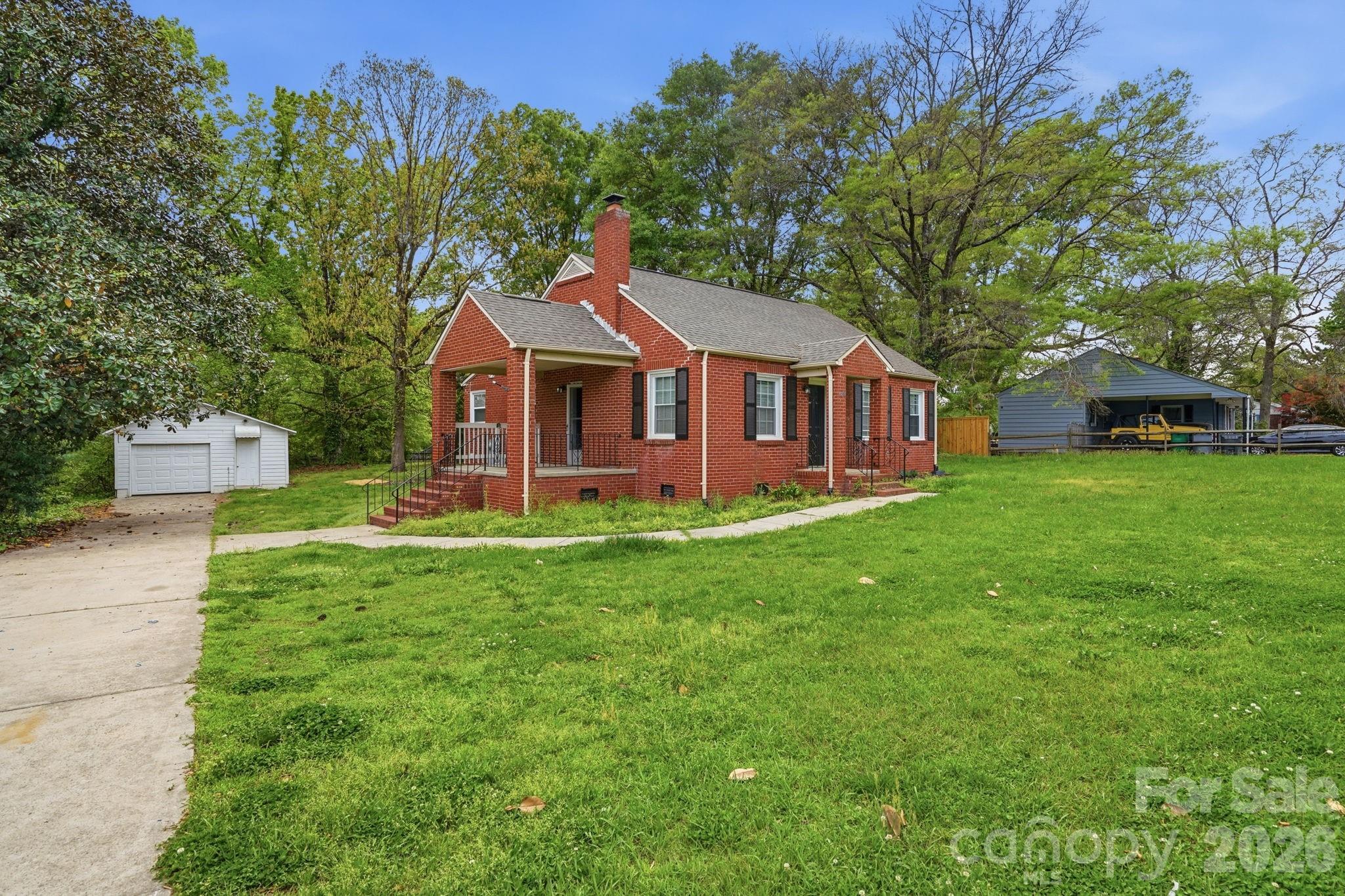 8825 Mcclure Circle Property Photo 2